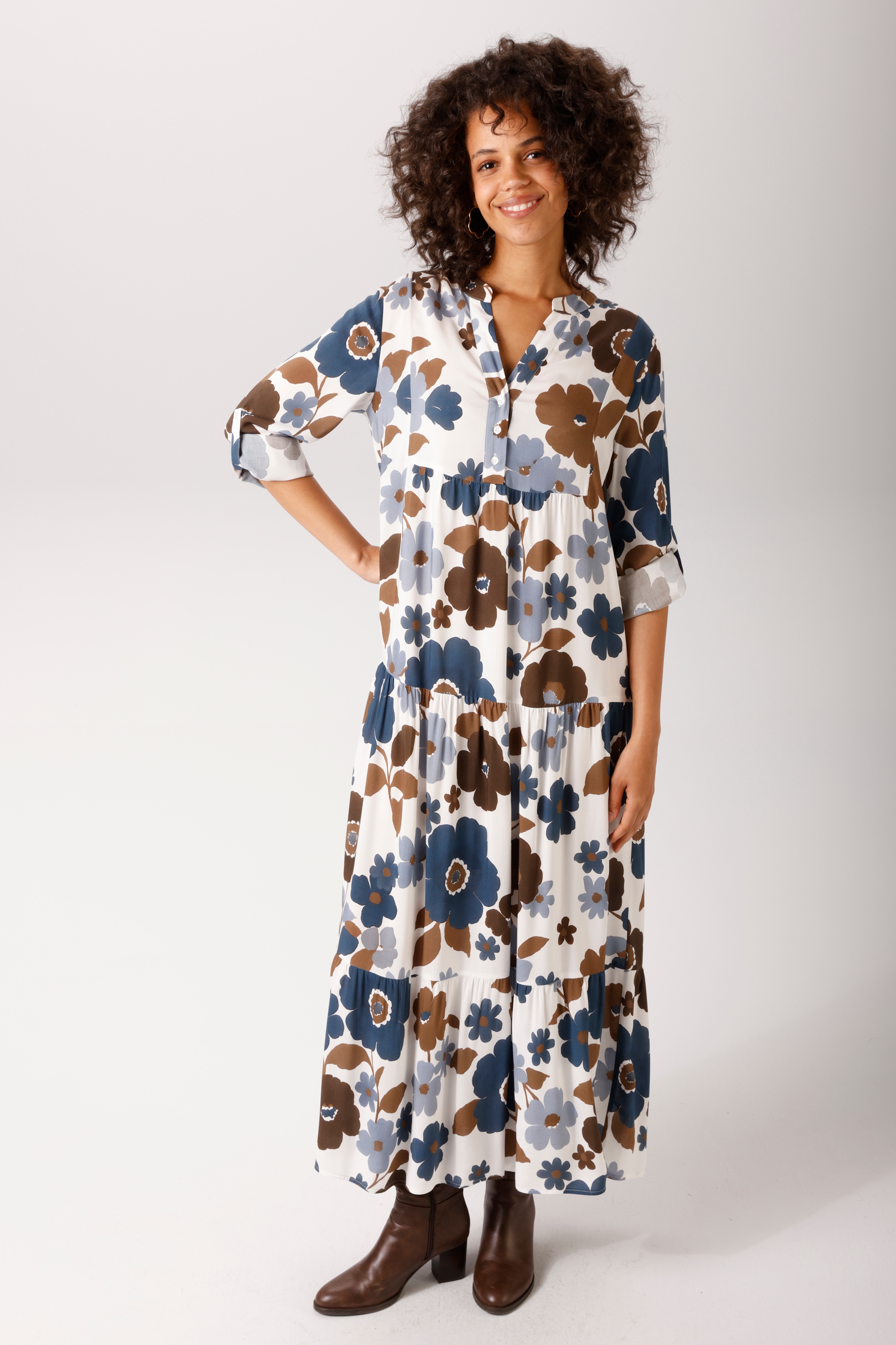 Aniston CASUAL Maxikleid mit großflächigen, grafischen Blumendruck - NEUE KOLLEKTION