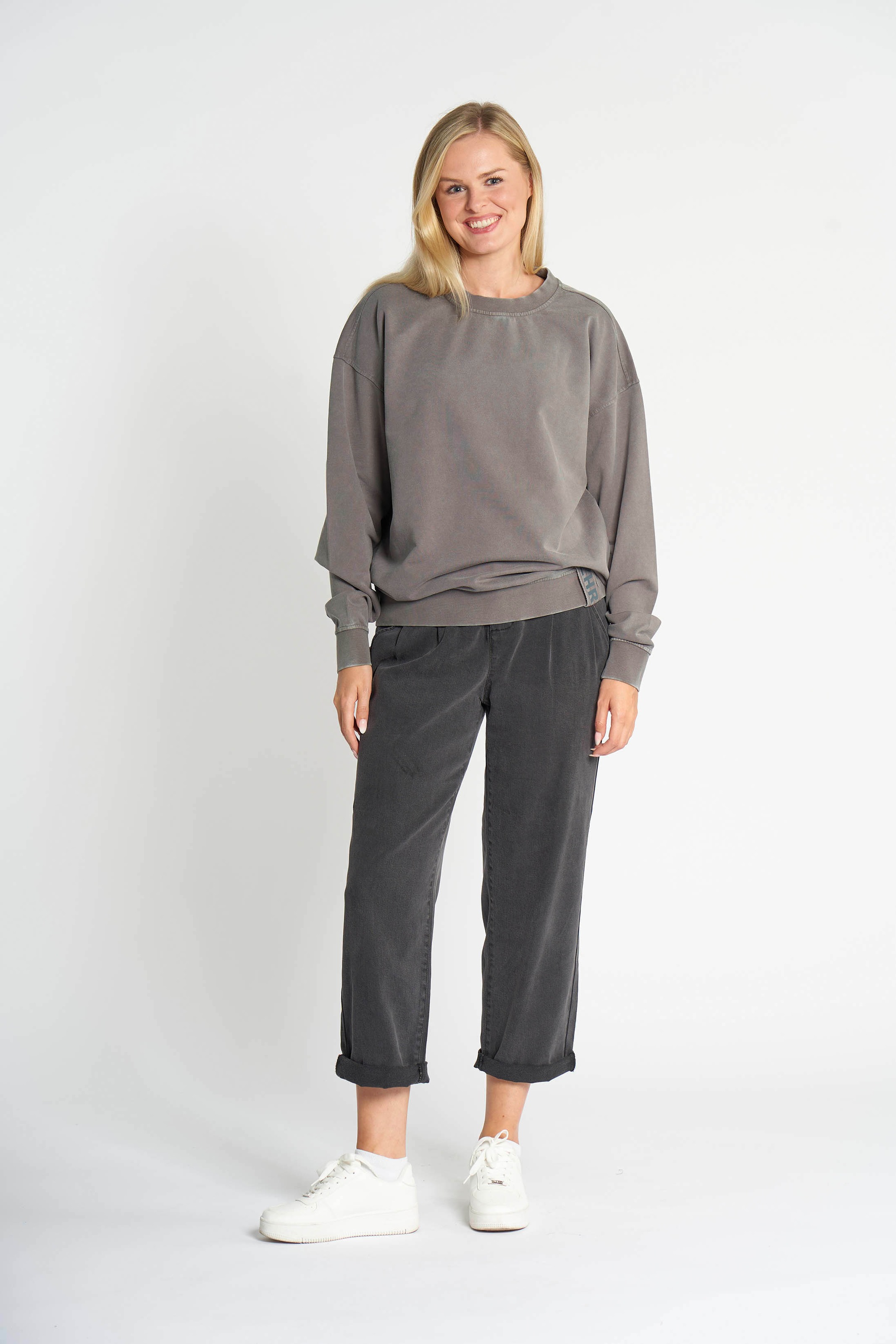 Zhrill Sweatshirt »MINSA«, mit Print auf dem Rücken