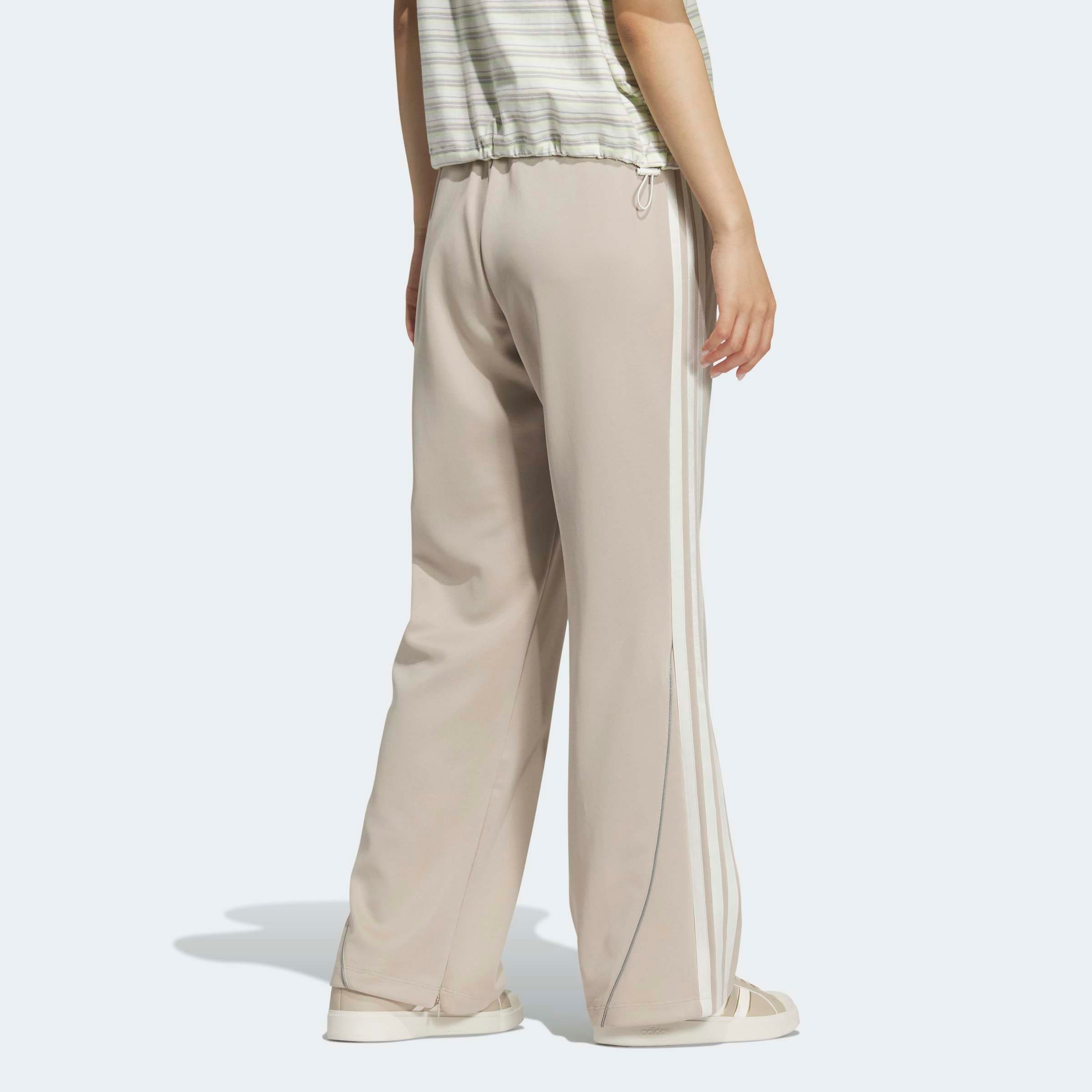adidas Sportswear Sporthose »STSV TRACK PNT«  mit Gummizug, normal-weite Passform, aus Polyester