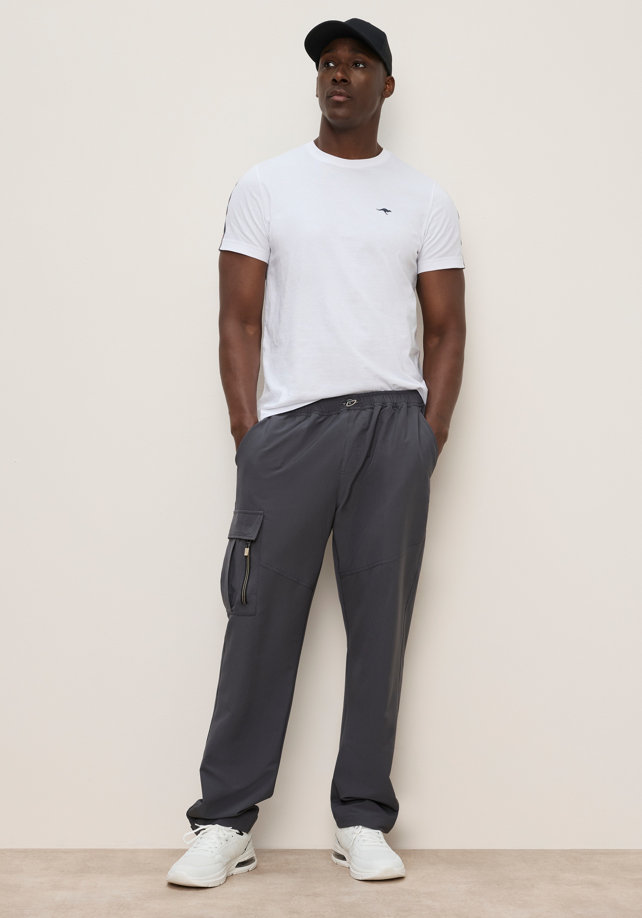 KangaROOS Cargohose  mit elastischem Bund, Regular Fit, aus Webmaterial