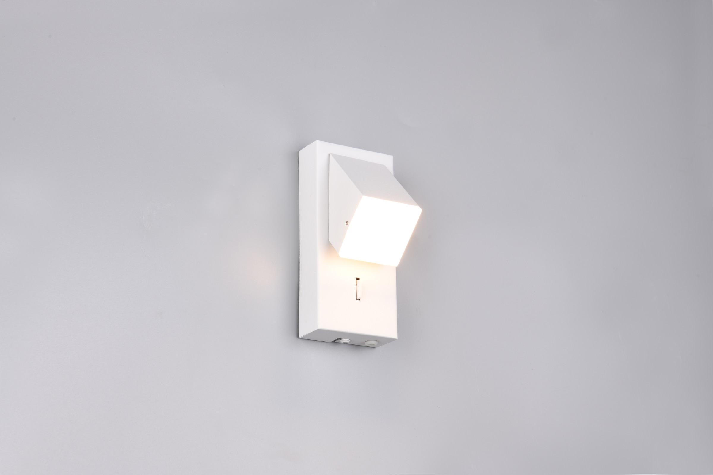 TRIO Leuchten LED Wandleuchte »RAGLAN, schwenkbare LED Wandlampe, flexibel als up- oder down-light« LED-Board 1 Stk. Warmweiß 400 Lumen 3000K warmweiß, Metall Wandlampe IP20