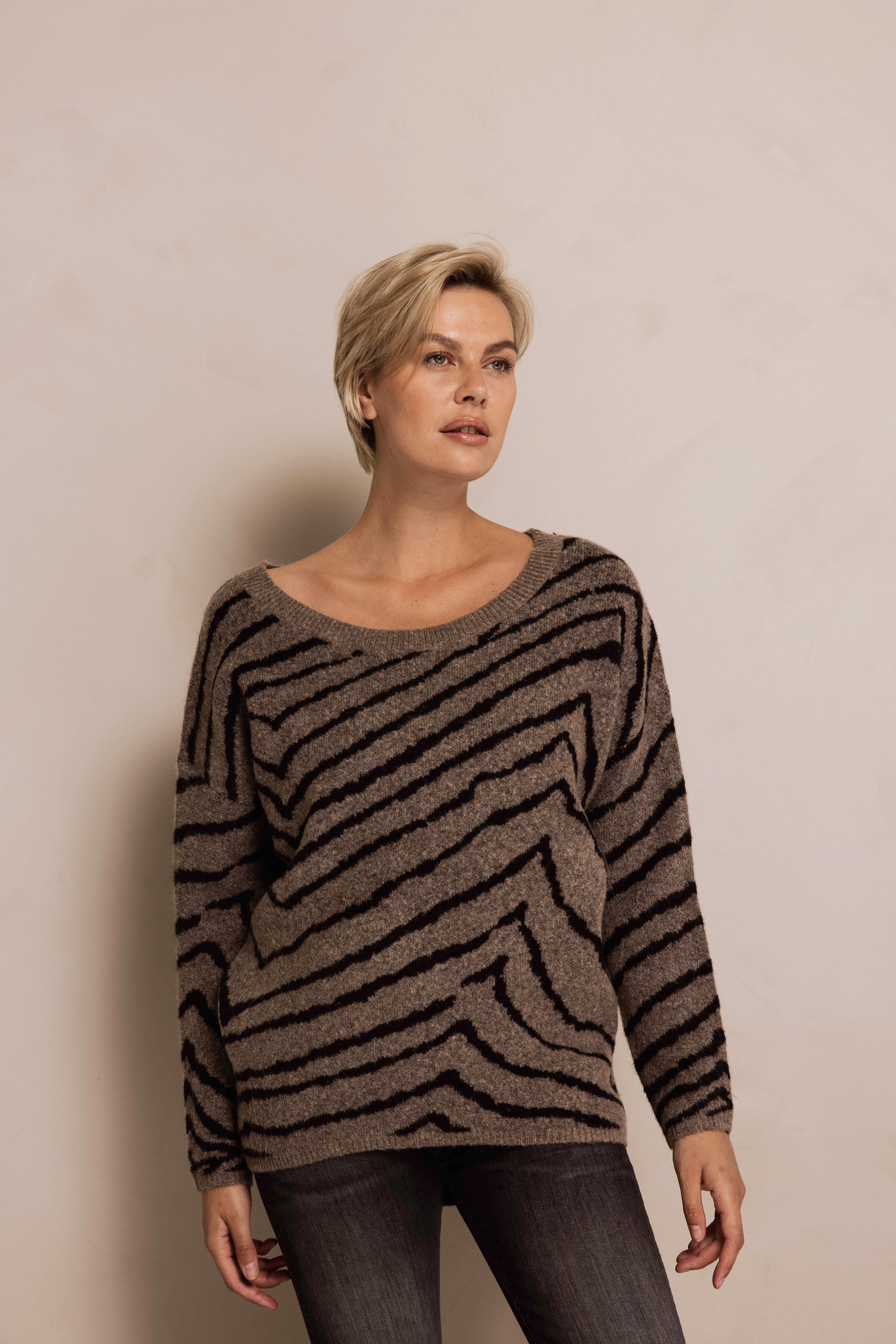 Zhrill Strickpullover "ZHNINA ZEBRA" mit Animal-Streifen-Print, mit Wolle günstig online kaufen