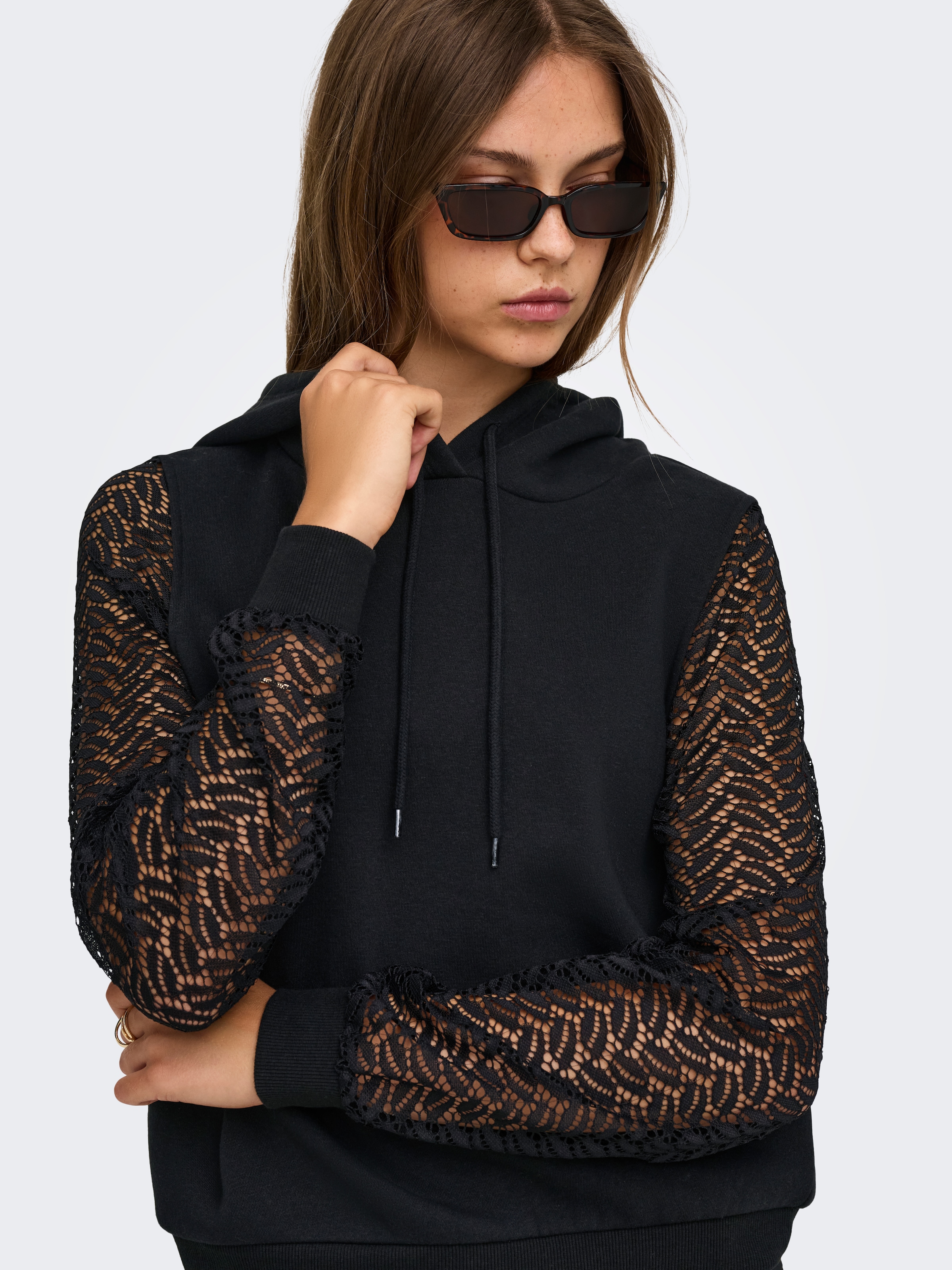 ONLY Kapuzensweatshirt »ONLKELLY L/S LACE HOODIE CS JRS«, Baumwollmischung, regular fit

