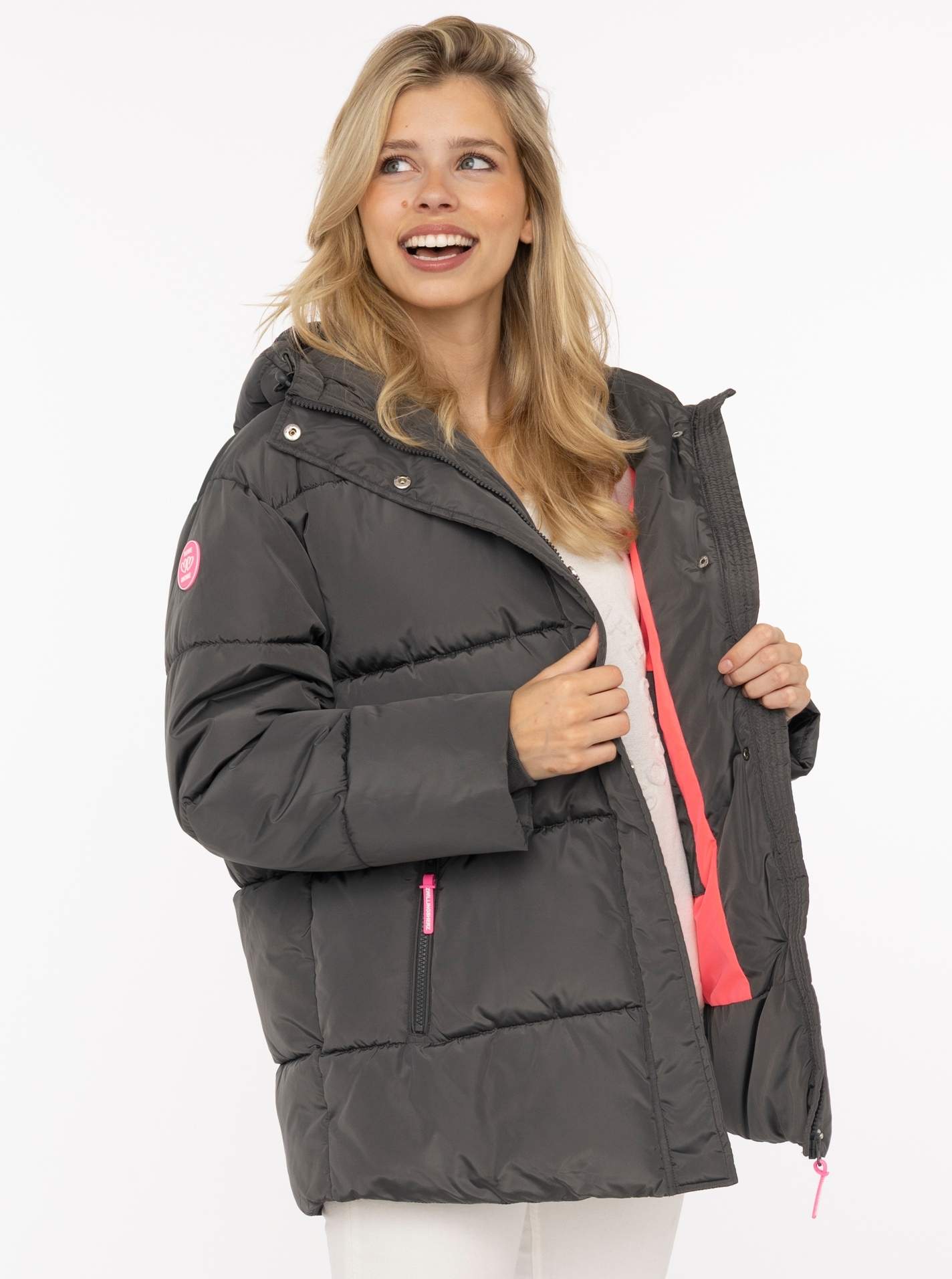 Zwillingsherz Steppjacke "„Love More“" Kapuze mit Tunnelzug, verdeckter Reißverschluss, dezente Details