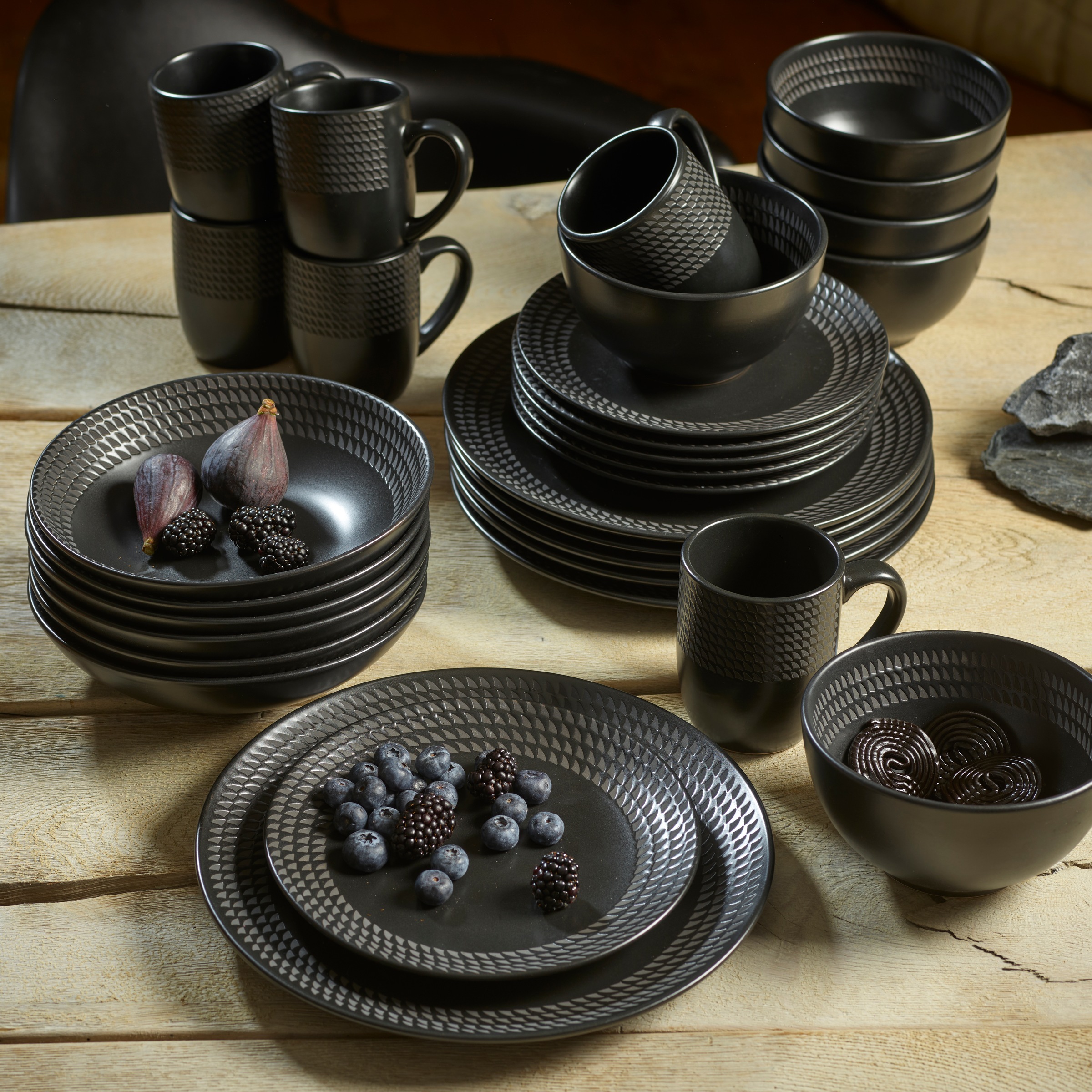 ECHTWERK Kombiservice ""BlackStyle", Schwarz" Stilvolles Geschirrset mit ma günstig online kaufen