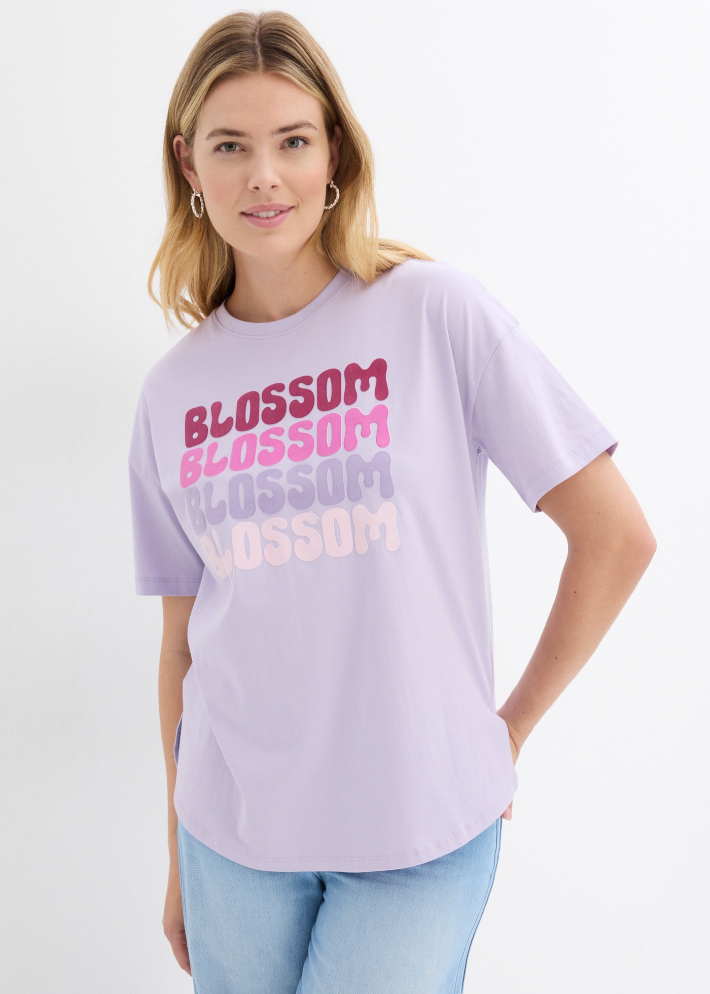 bonprix Oversize-Shirt weiter Schnitt, Halbarm-Design, aus Baumwolle, mit Brustdruck