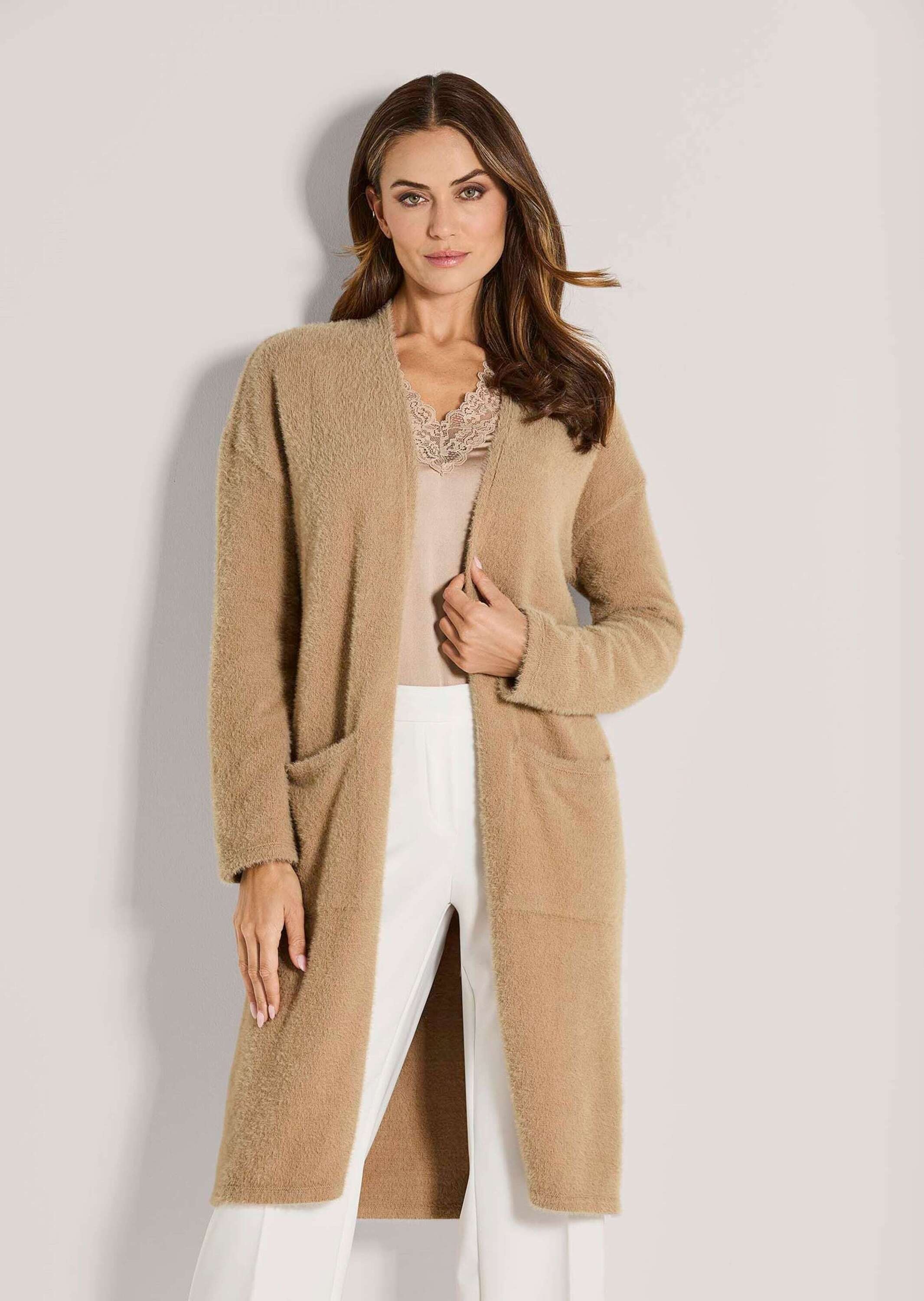 Thumbnail - MADELEINE Langmantel "Strickjacke Eleganter Glattstrick-Mantel"