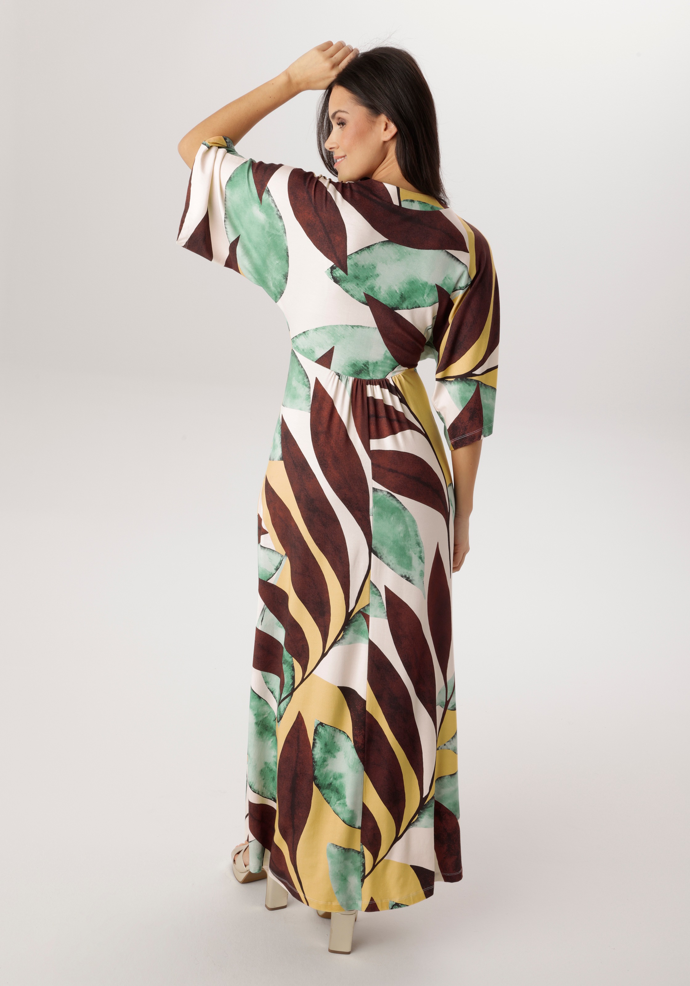 Aniston SELECTED Maxikleid in kräftigen Farbtönen und geometrischer Musteru günstig online kaufen