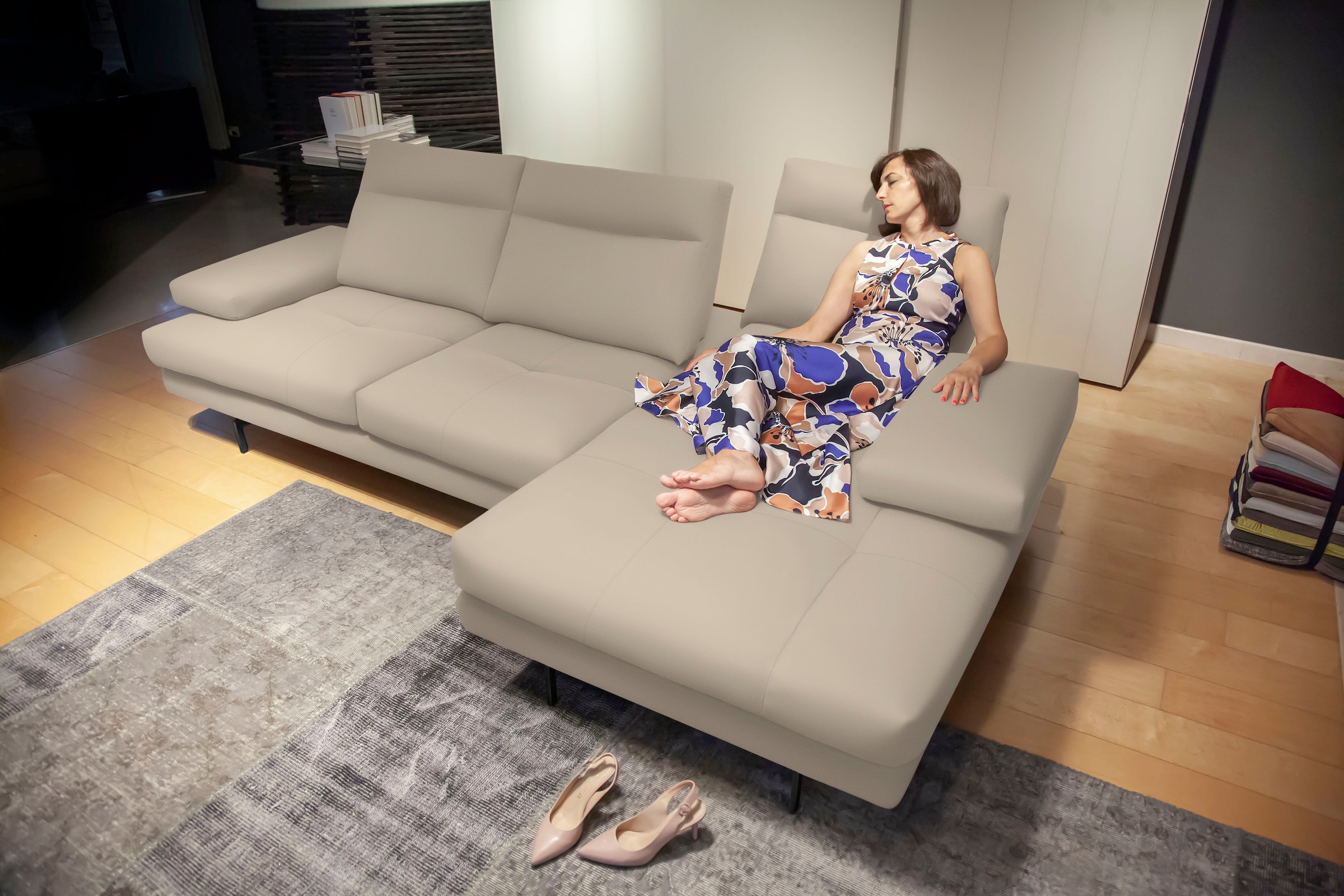 CALIA ITALIA Ecksofa "Toby Wing, B/T: 278/153 cm, Designsofa, Premium Sitzkomfort, L-Form" inklusive Sitztiefenverstellung, Füße in schwarz matt