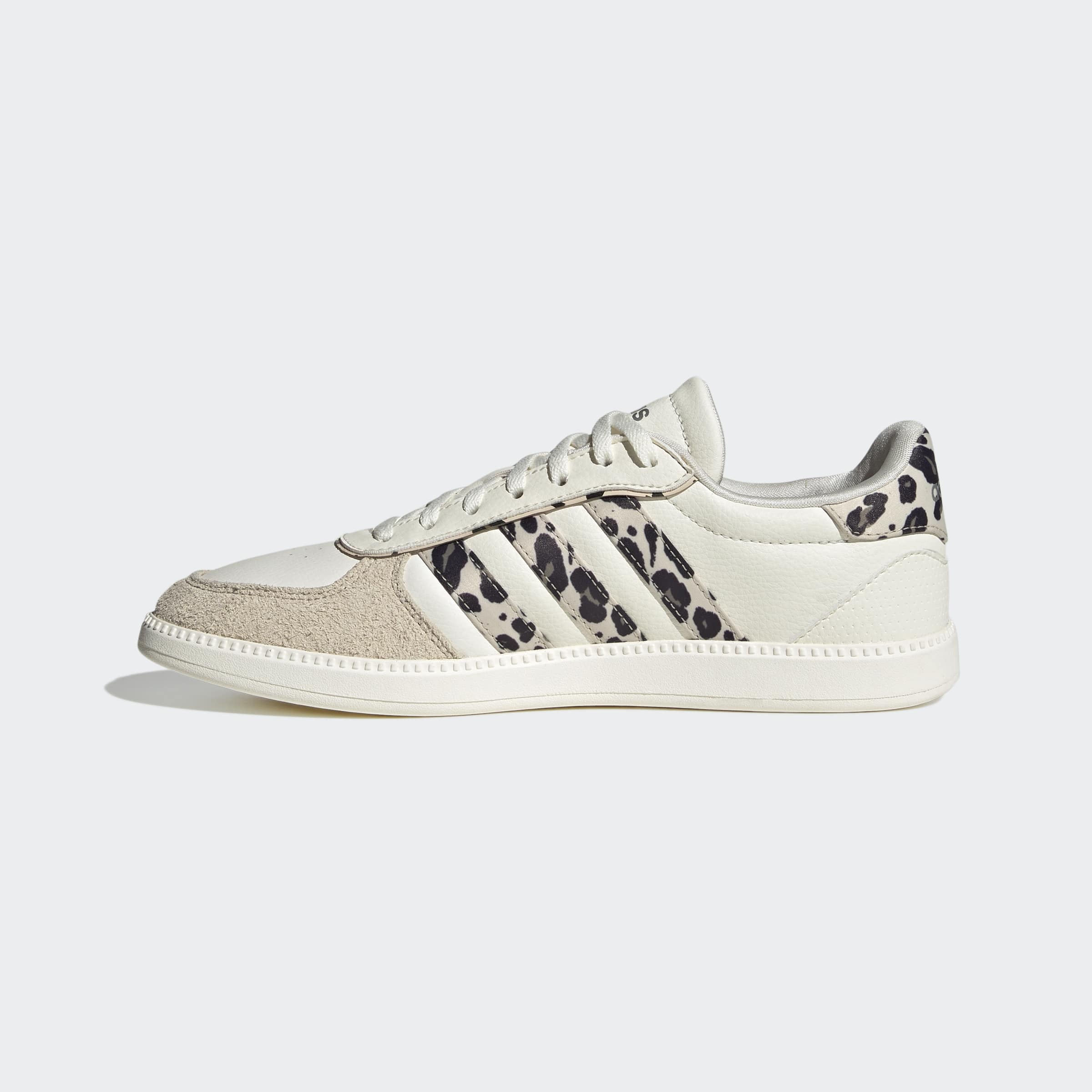 adidas Sportswear Sneaker »BREAKNET SLEEK«  inspiriert vom Design des adidas handball spezial