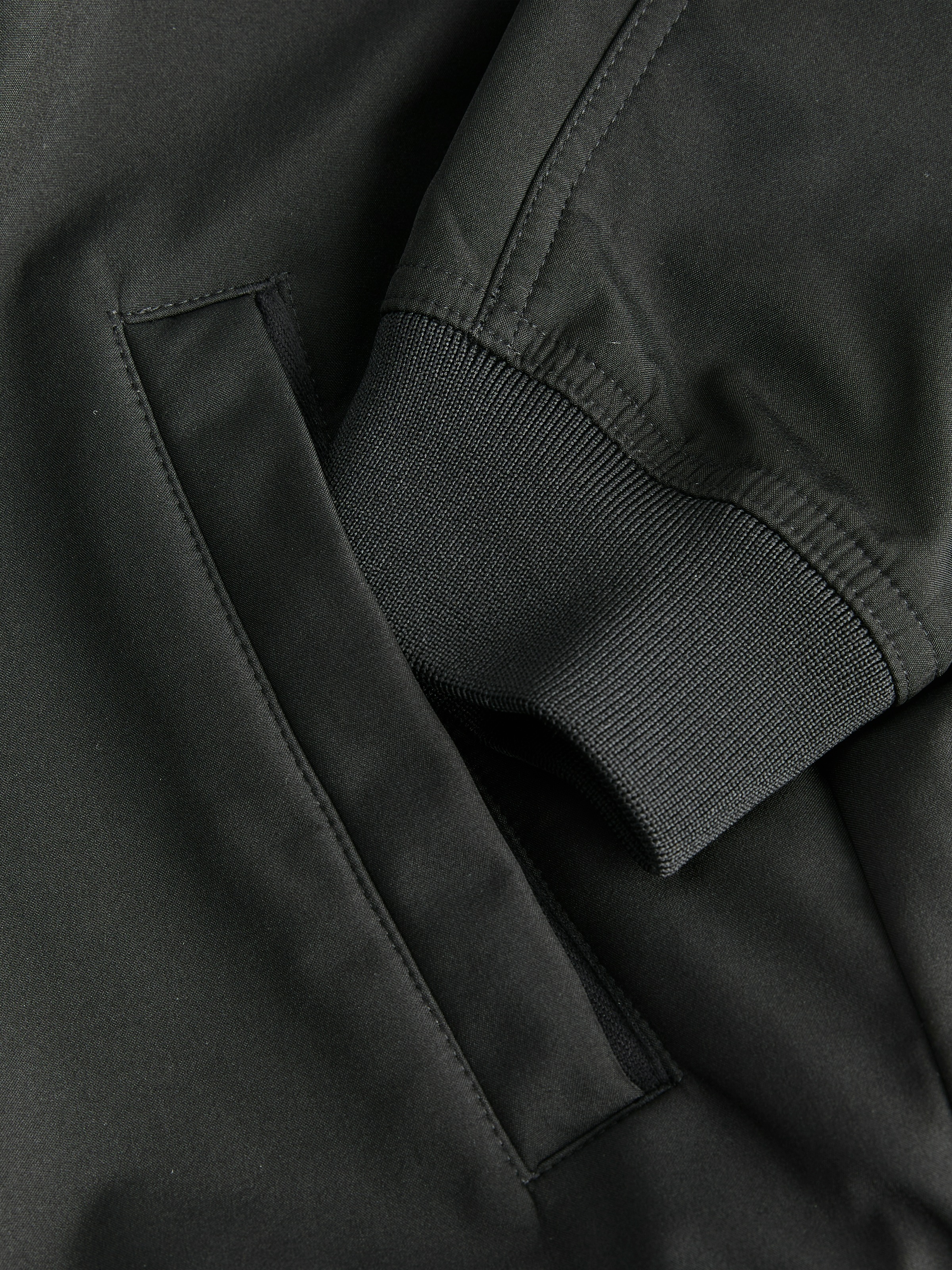 Jack & Jones Softshelljacke »JJELIAM SOFTSHELL BOMBER NOOS« Kunstfaser, regular fit