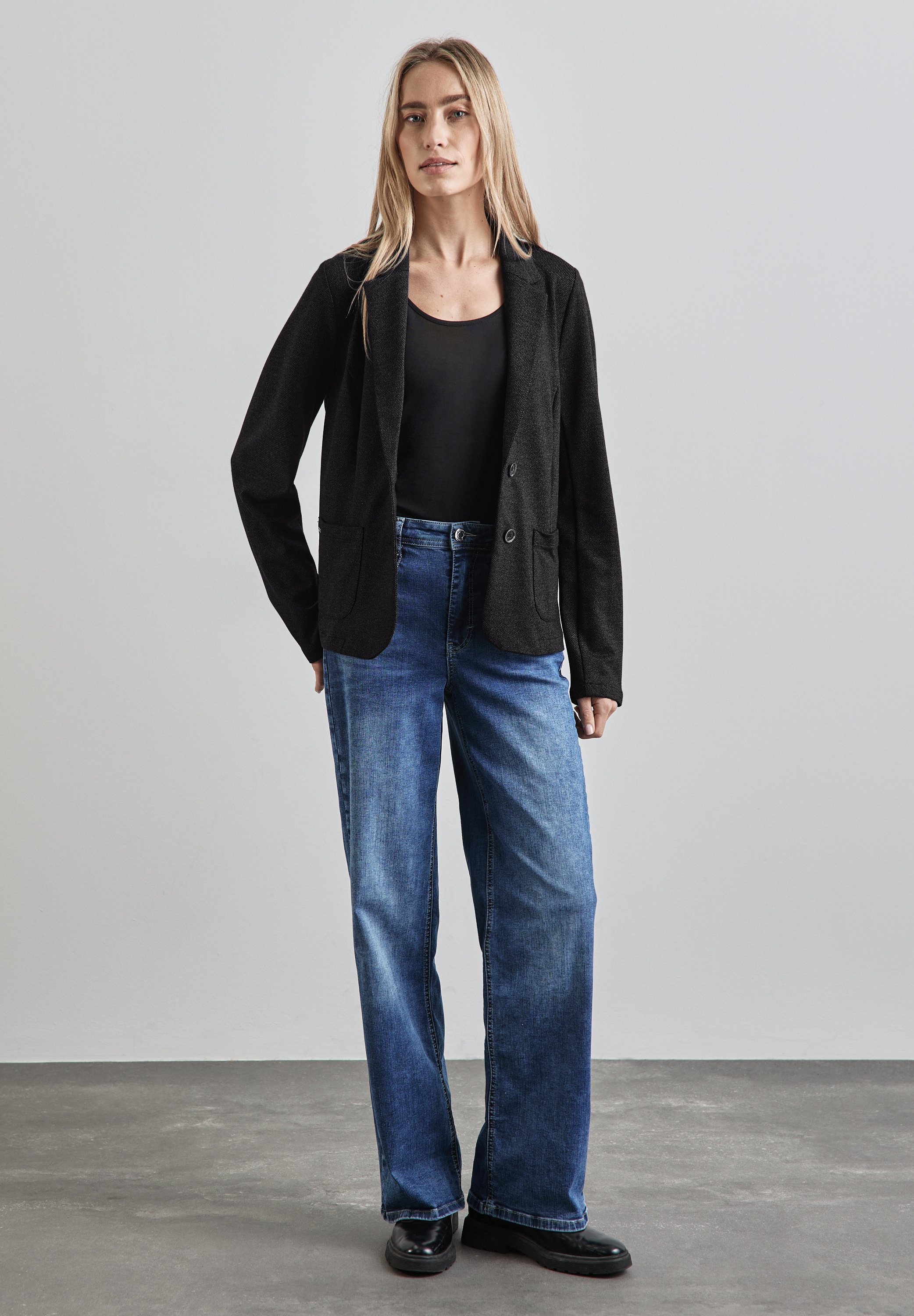 STREET ONE Kurzblazer, aus stretchigem Viskosematerial