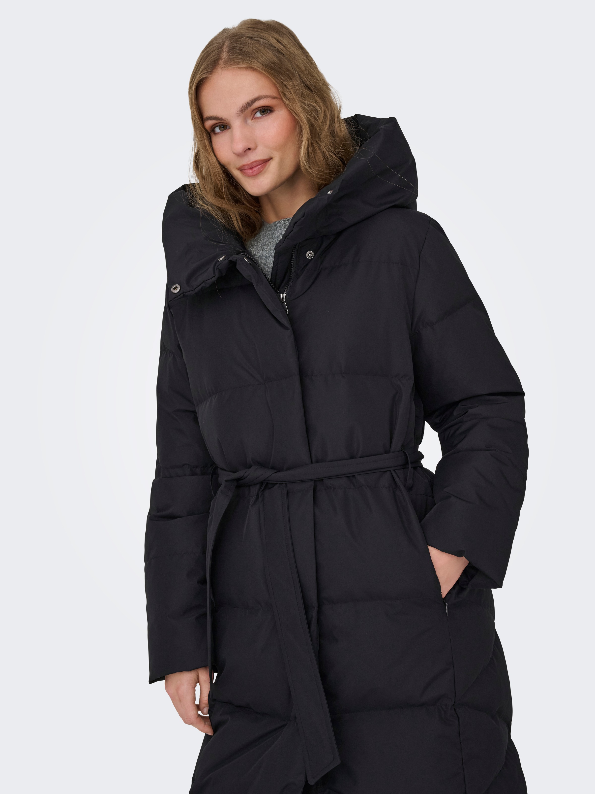 ONLY Steppmantel »ONLDAGMAR PUFFER BELT DOWN COAT OTW« Kunstfaser, leicht und warm gefüttert