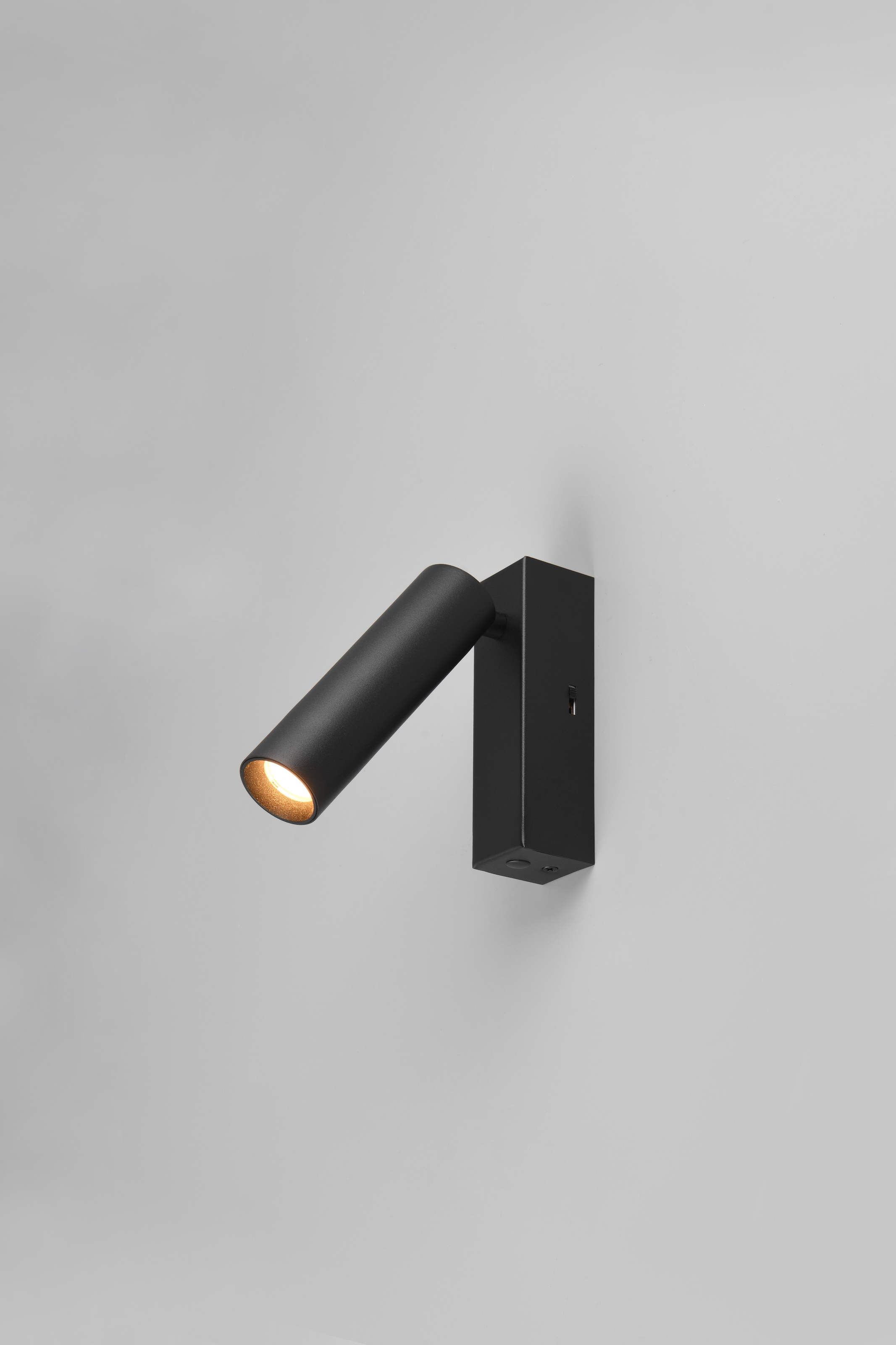 TRIO Leuchten LED Deckenstrahler »AMBALA, LED Spot, 500 Lumen CCT 2300/3000/4000K« LED-Board 1 Stk. Farbwechsler | warmweiß - kaltweiß in 3 Stufen dimmbar per Wandschalter, drehbar schwenkbar Spot