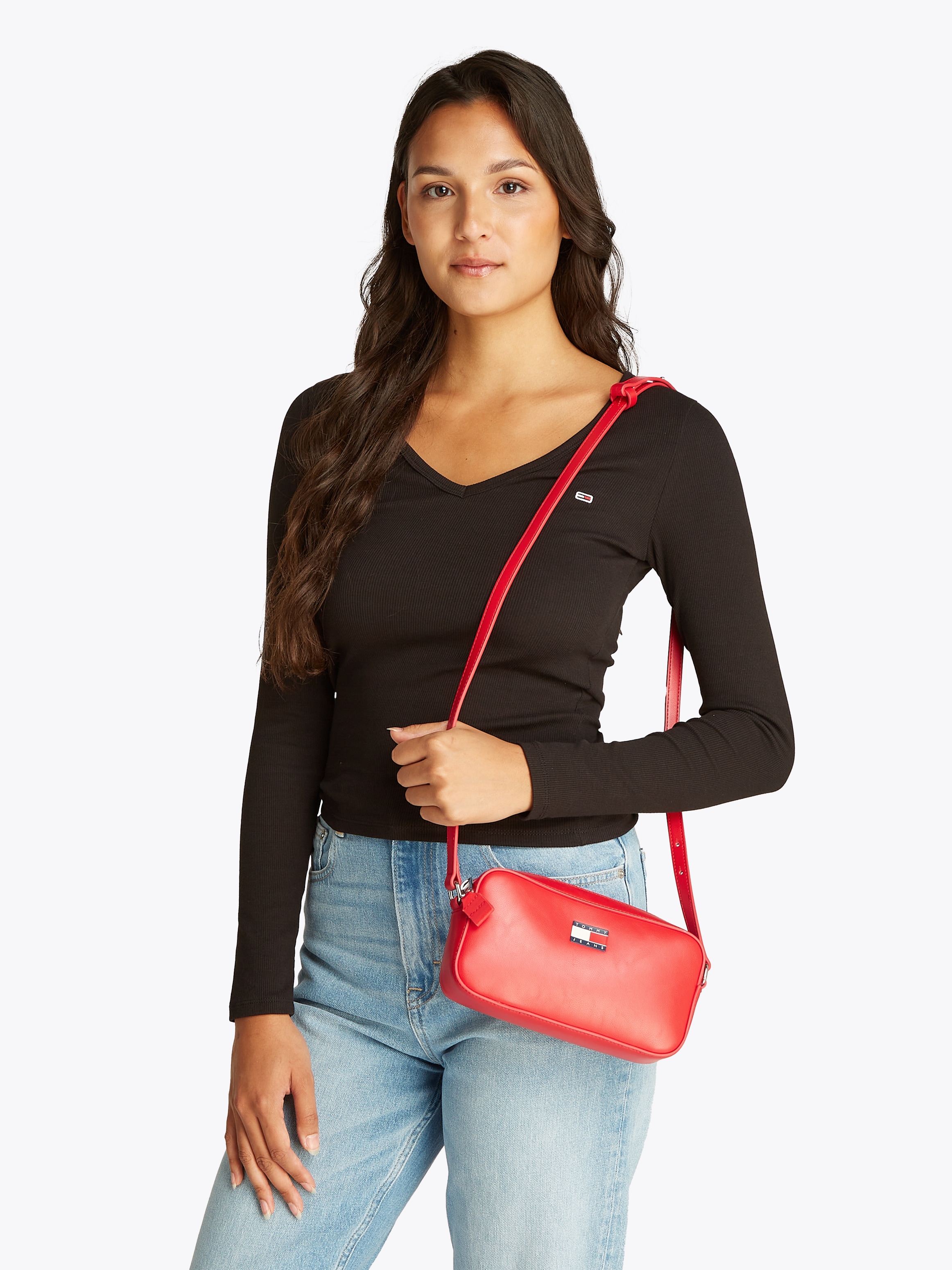 Tommy Jeans Umhängetasche »TJW ESS MUST CONVERTIBLE CAMERA«, Damen Abendtasche, Schultertasche, Mini Bag mit Logoflagge