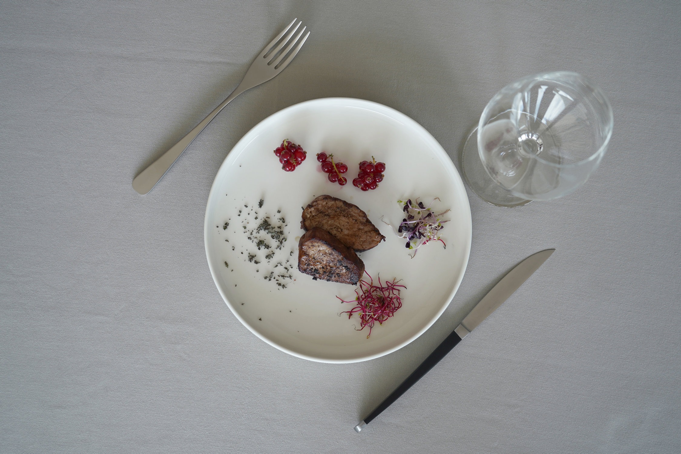 PINTINOX Steakmesser »AUDREY mit Sägeschliff« designt von dem Künstler Marcell Ziliani