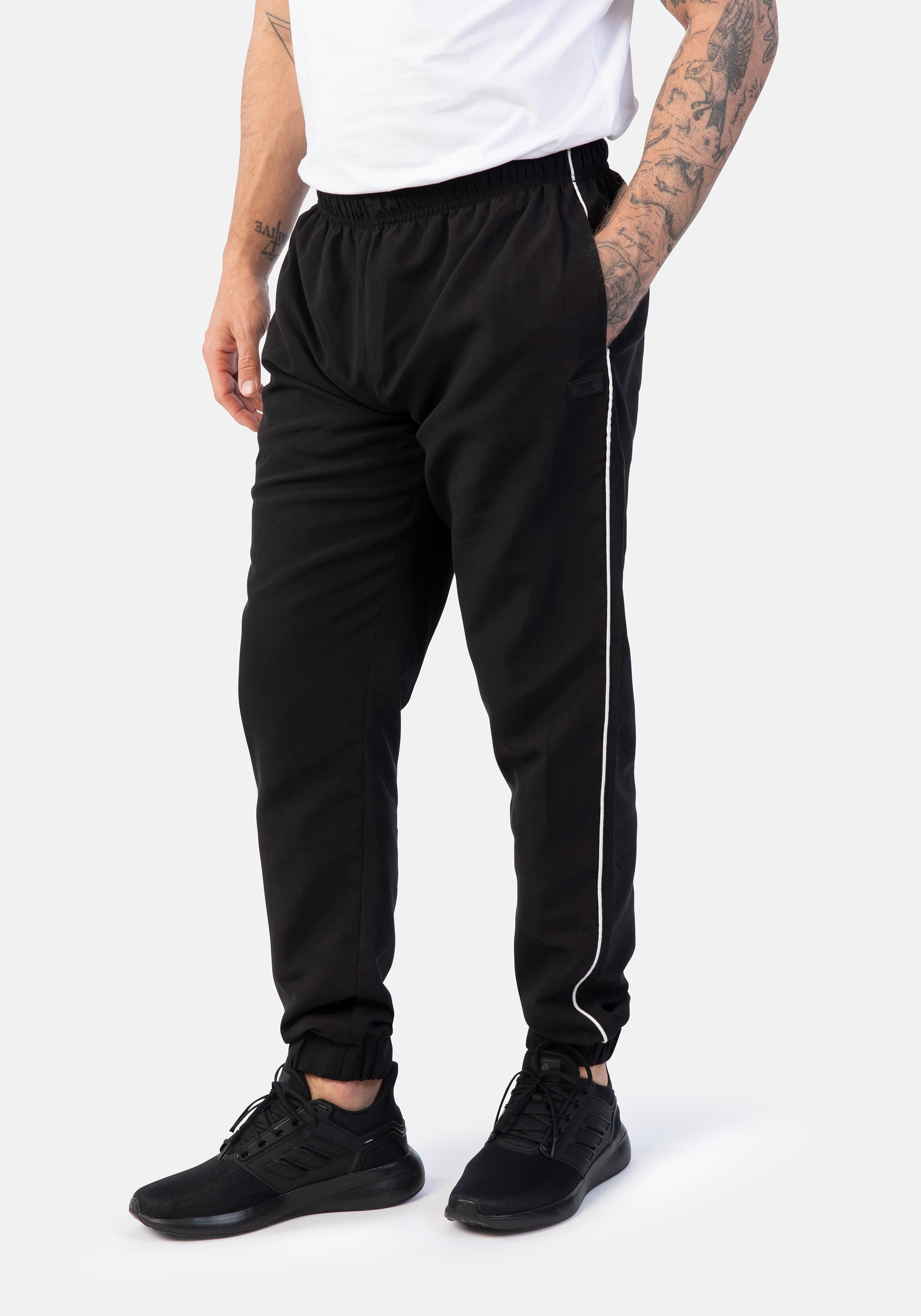 HERO by John Medoox Sporthose »High Tech - Sweat Hero by John Medoox Jogginghose«, Sporthose Tapered Fit Sport Funktionsqualität für Herren