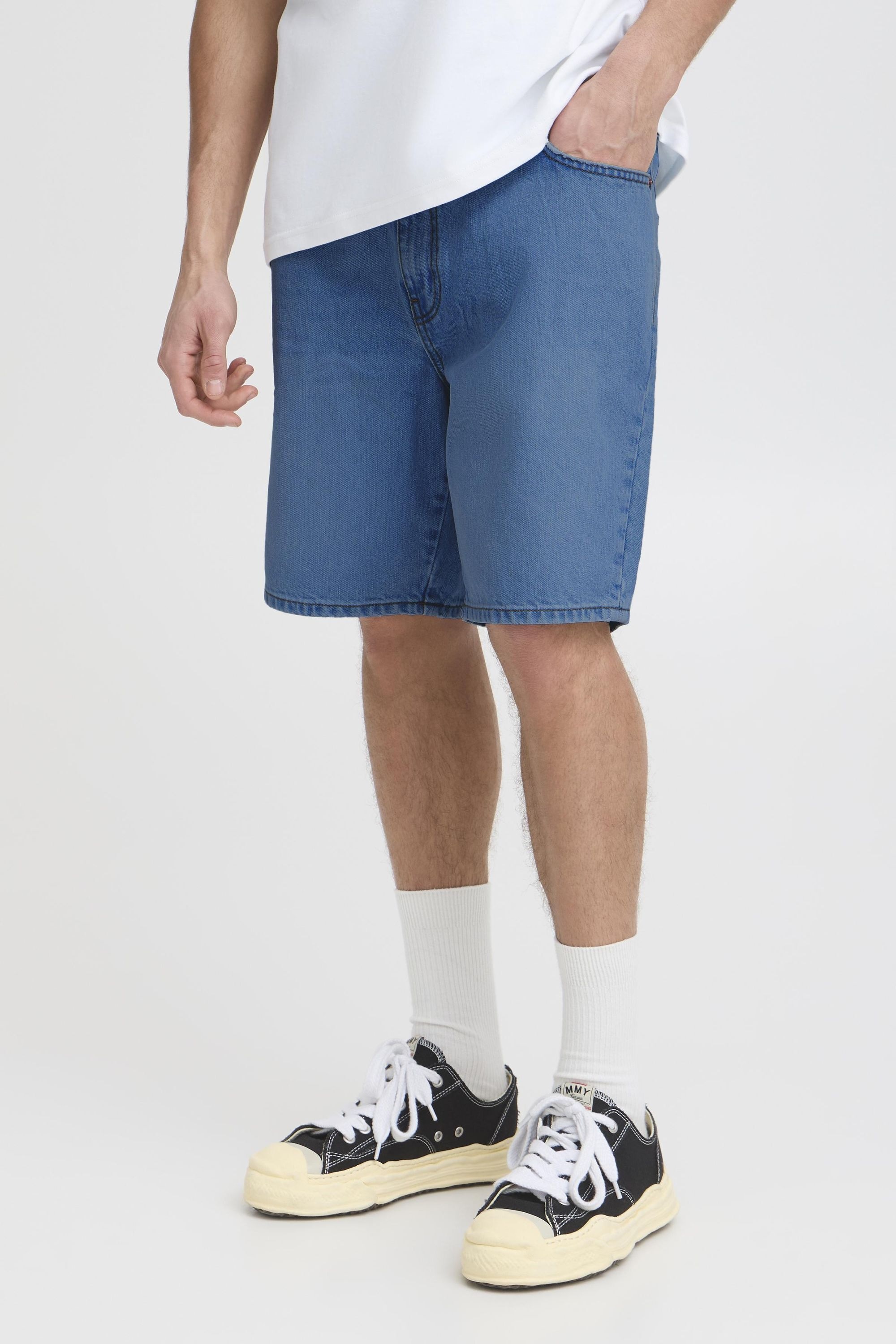 !solid Jeansshorts SOLID "Shorts SDRYAN", Herren, Gr. XXL, N-Gr, blau (middle blau denim), Obermaterial: 100% Baumwolle CO., Jeans Jeansshorts 2