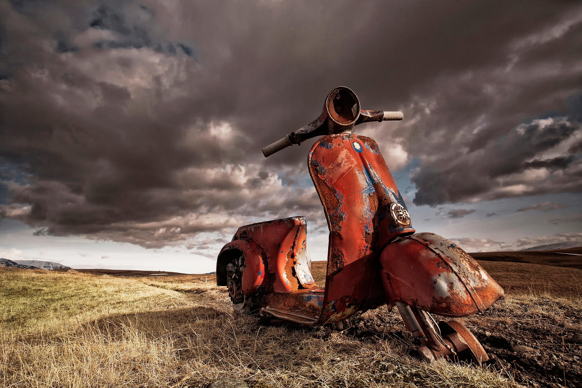 Papermoon Fototapete "Photo-Art TORSTEINN H INGIBERGSSON, VESPA"