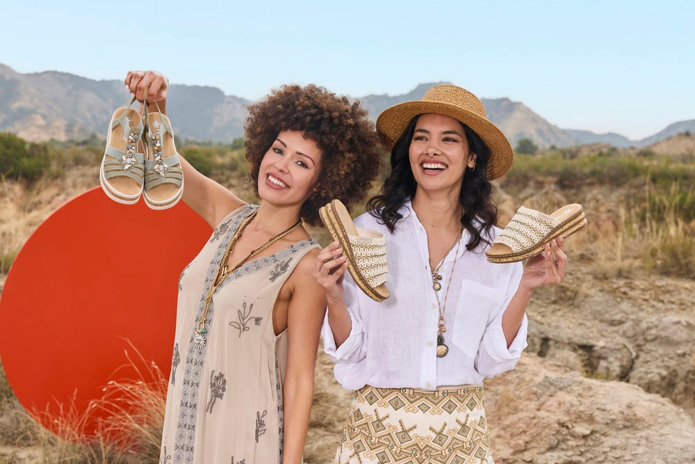 Rieker Keilsandalette  Keilsandalette, Plateausandale, Sommerschuh mit Verzierung