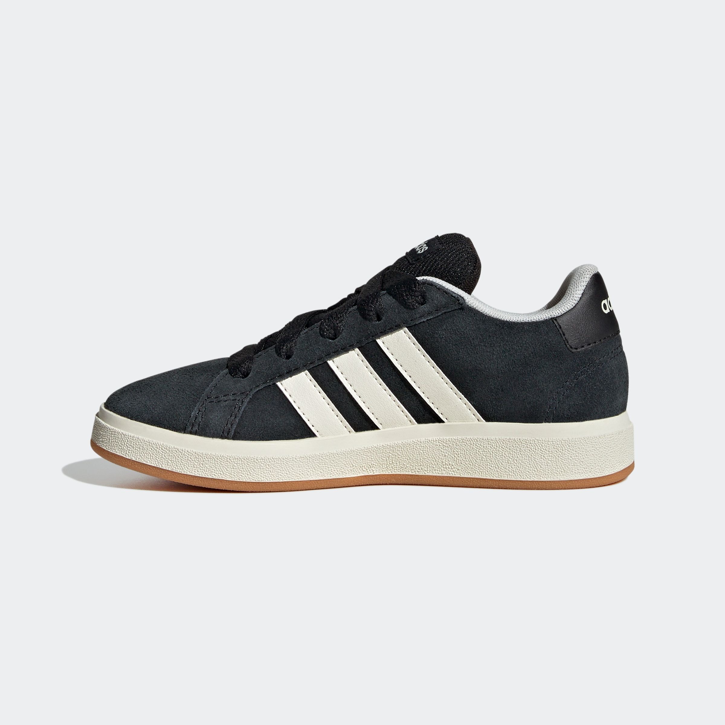adidas Sportswear Sneaker »GRAND COURT 00S KIDS«, Design auf den Spuren des adidas Superstar