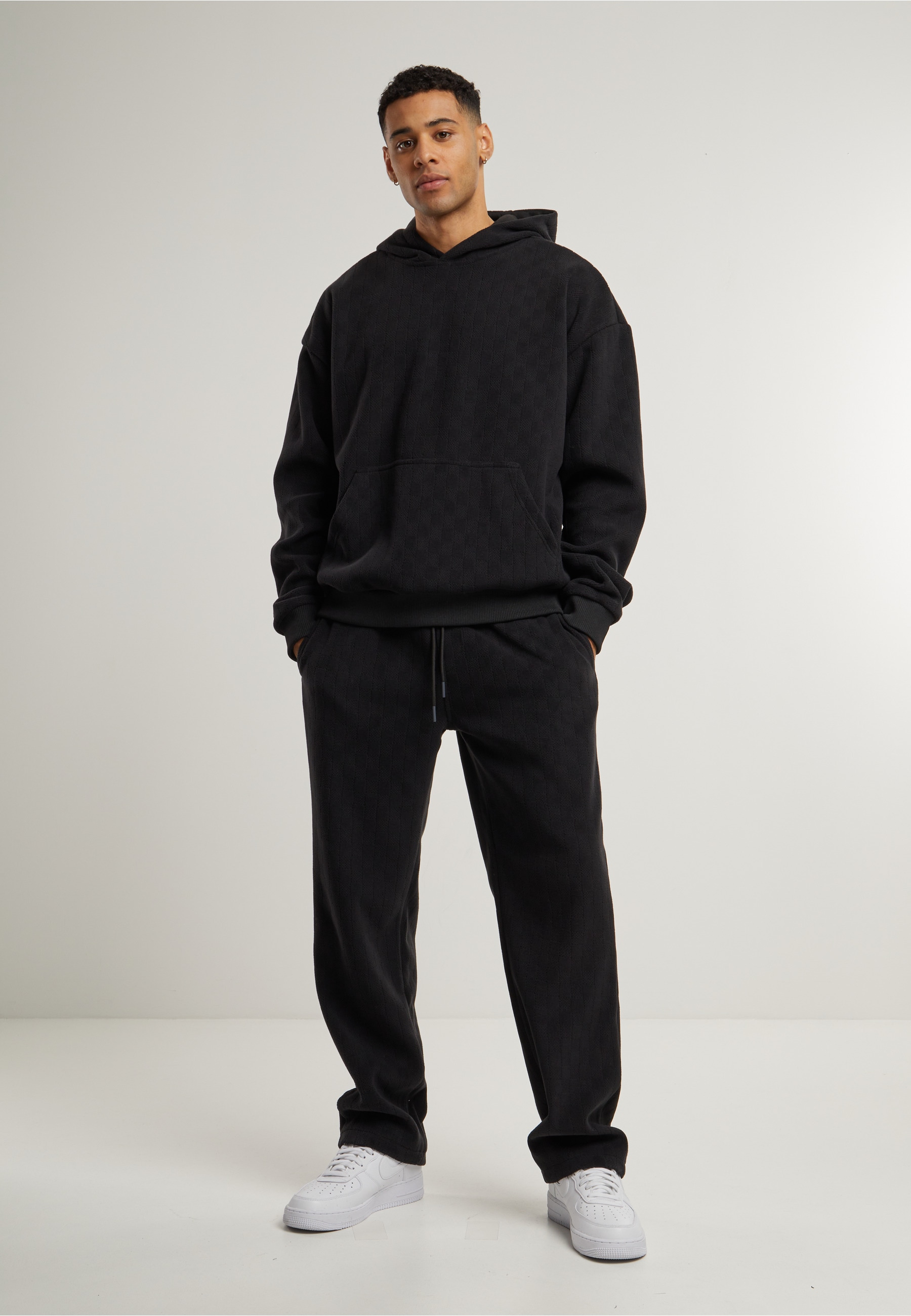 URBAN CLASSICS Jogginghose »Urban Classics Jacquard Velvet Wide Sweatpants«