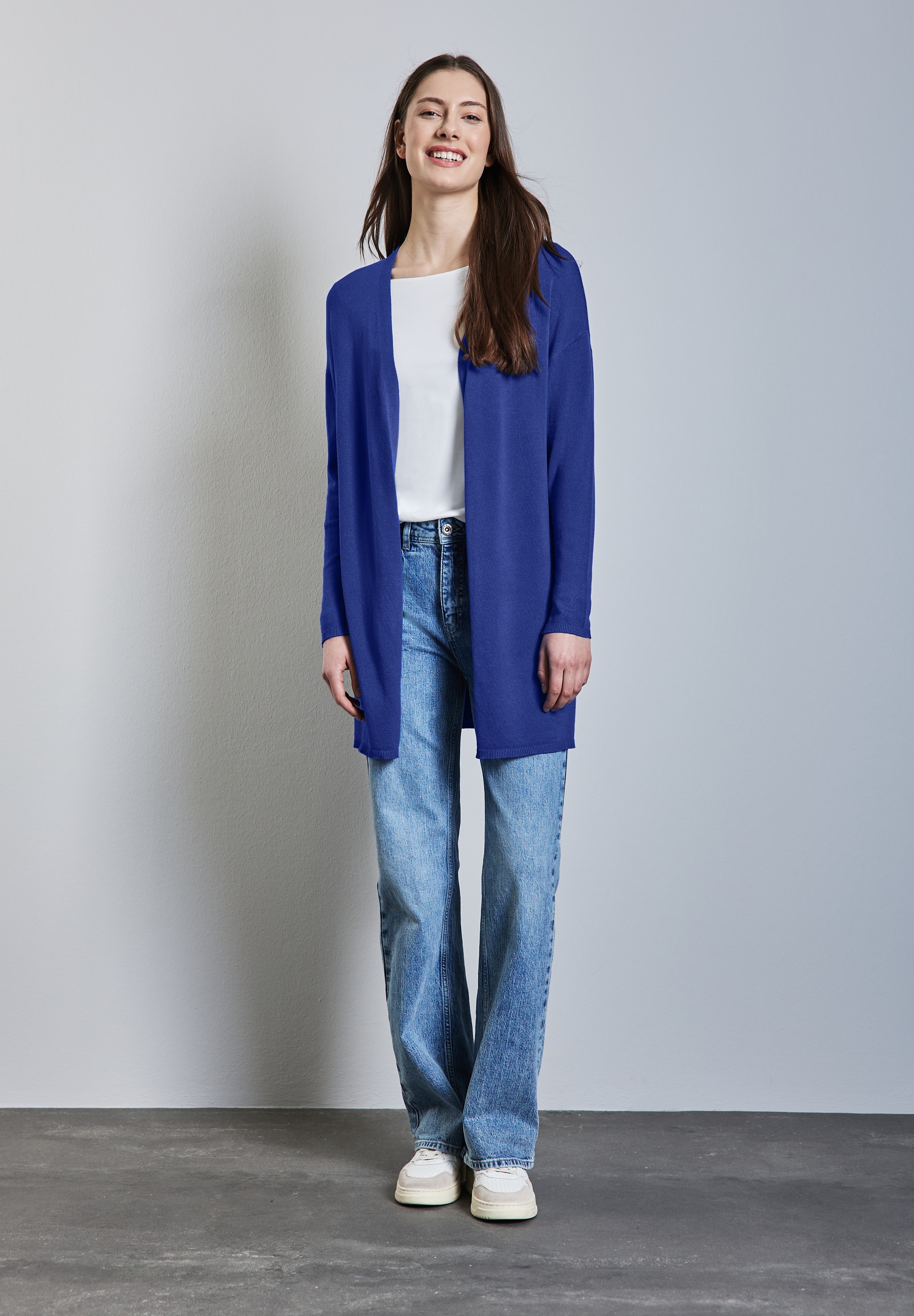 STREET ONE Strickjacke, aus softer Viskose