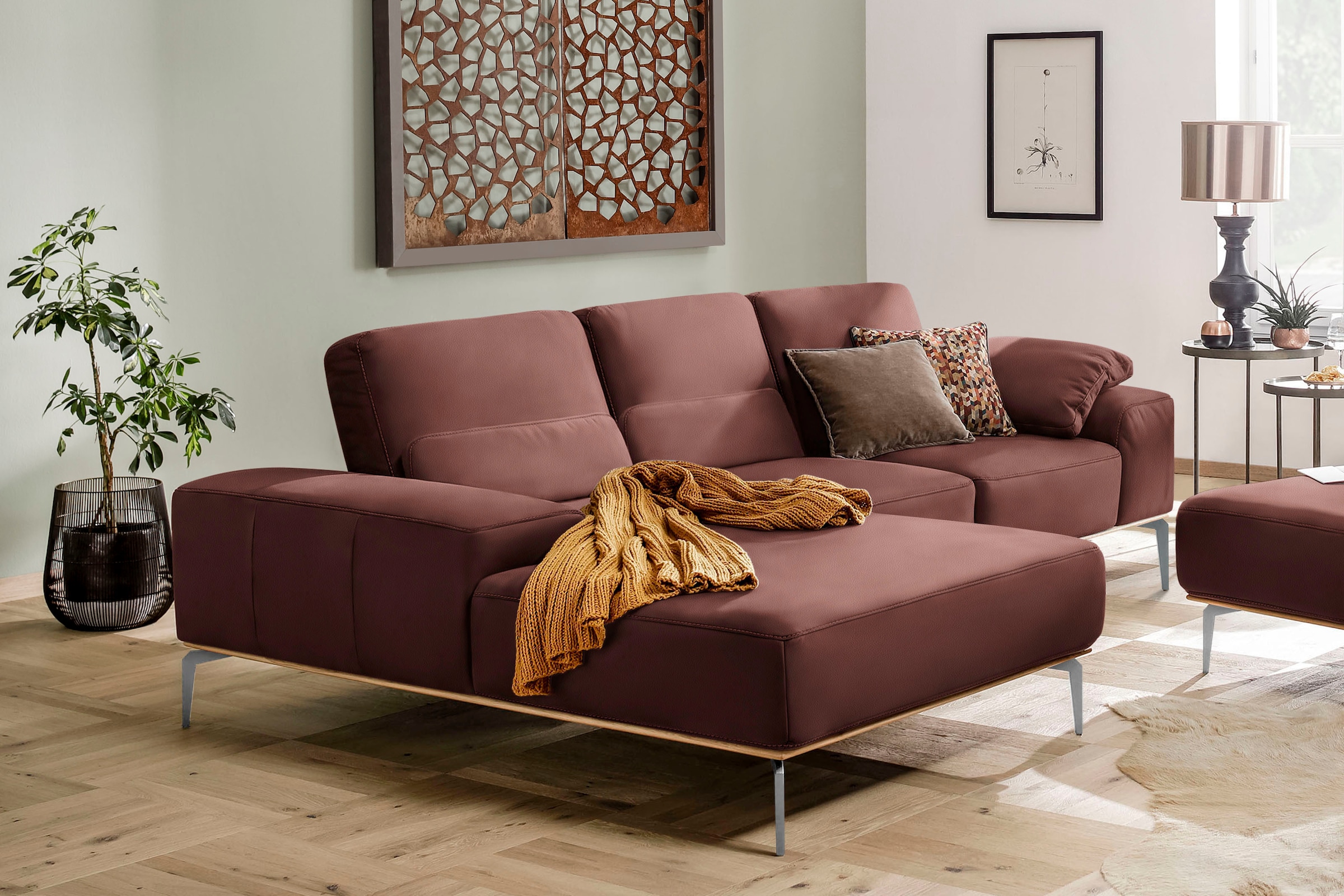 W.SCHILLIG Ecksofa "run, Designsofa mit tollem Sitzkomfort, L-Form" mit elegantem Holzsockel, Füße in Chrom glänzend, Breite 279 cm