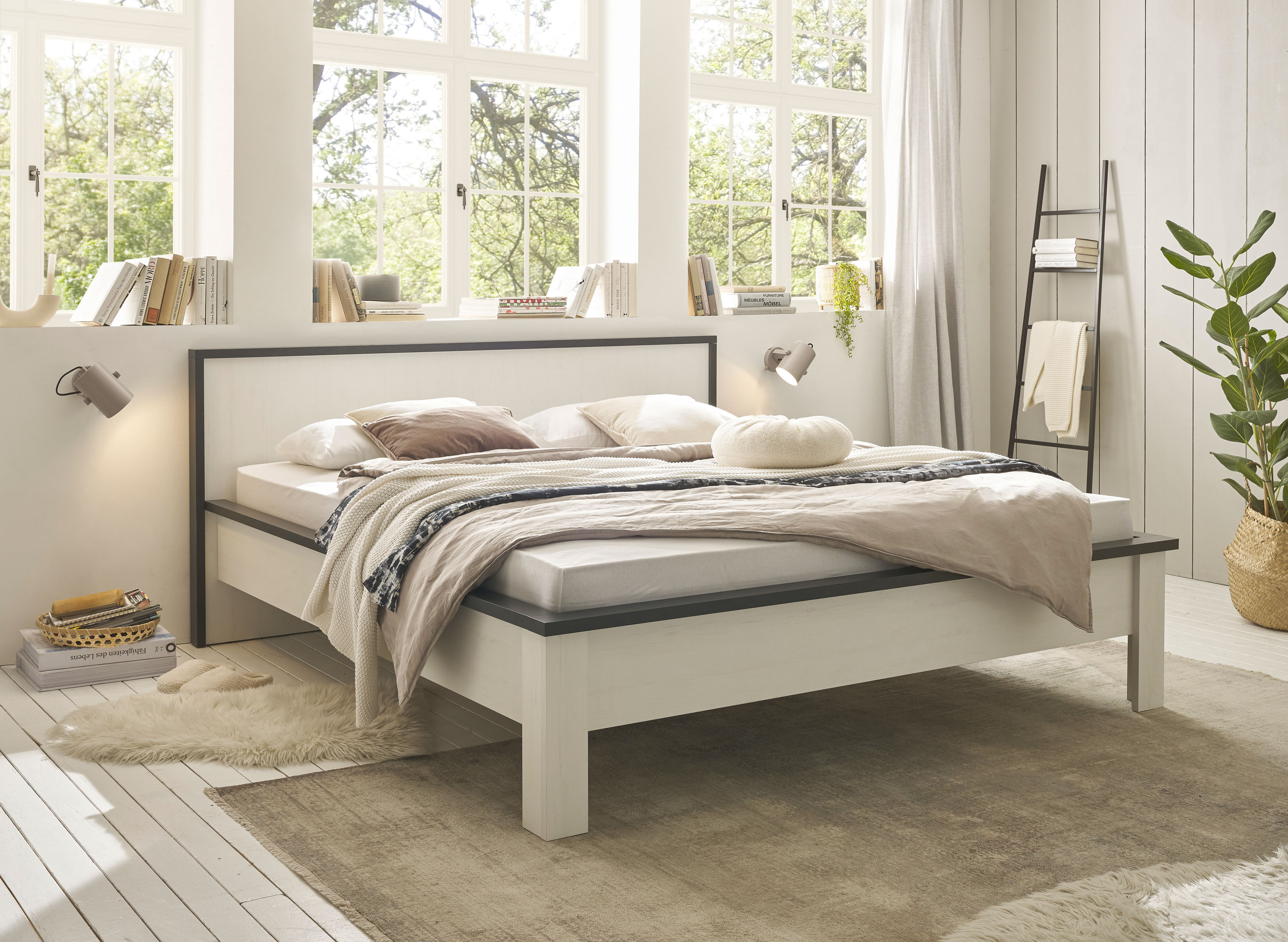 Home affaire 1100000002199 "SHERWOOD Liegefläche 90/140 oder 180x200 cm" aus FSC-zertifiziertem Holzwerkstoff, rustikaler Landhausstil