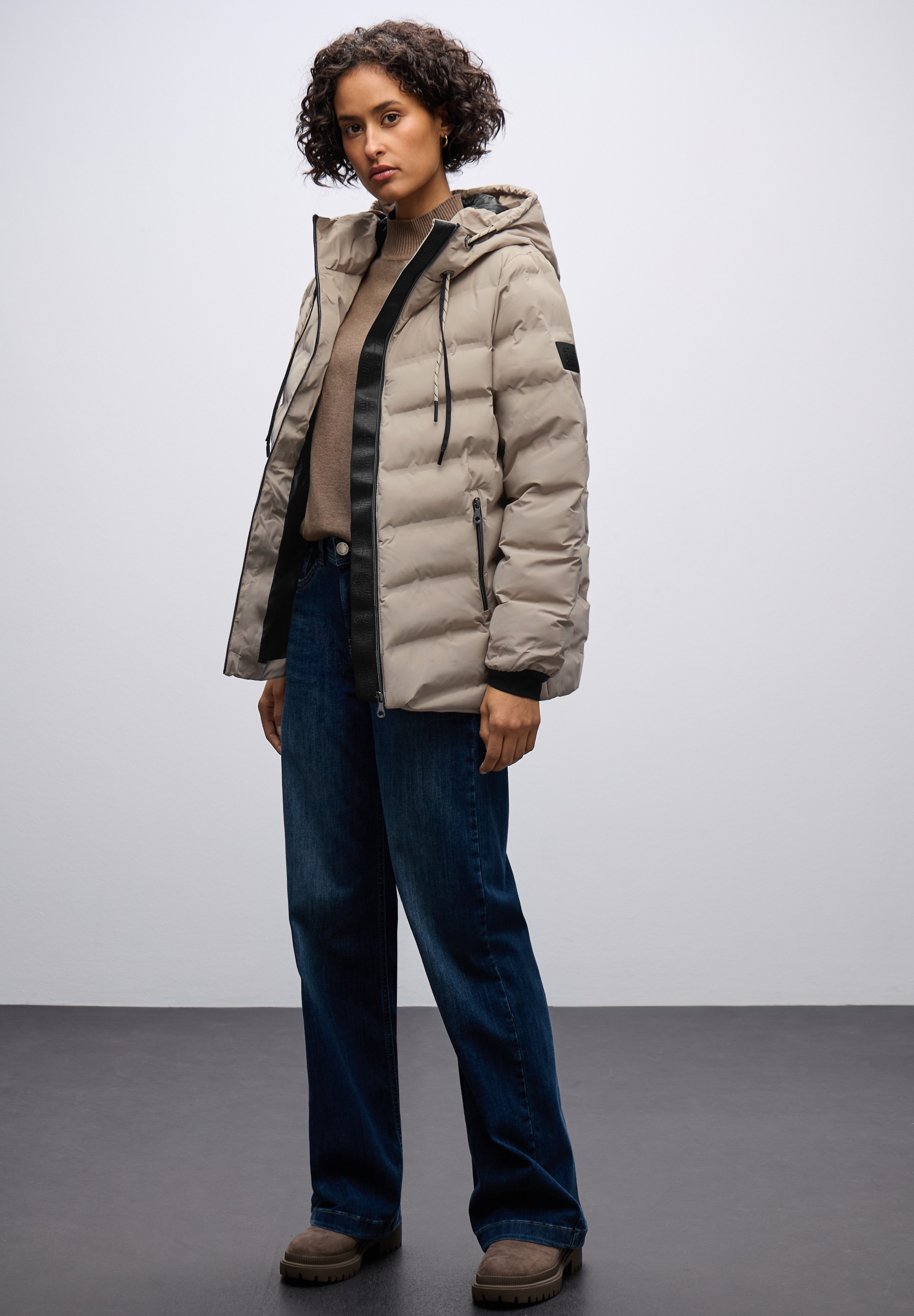 STREET ONE Steppjacke mit Kapuze mit Kapuze