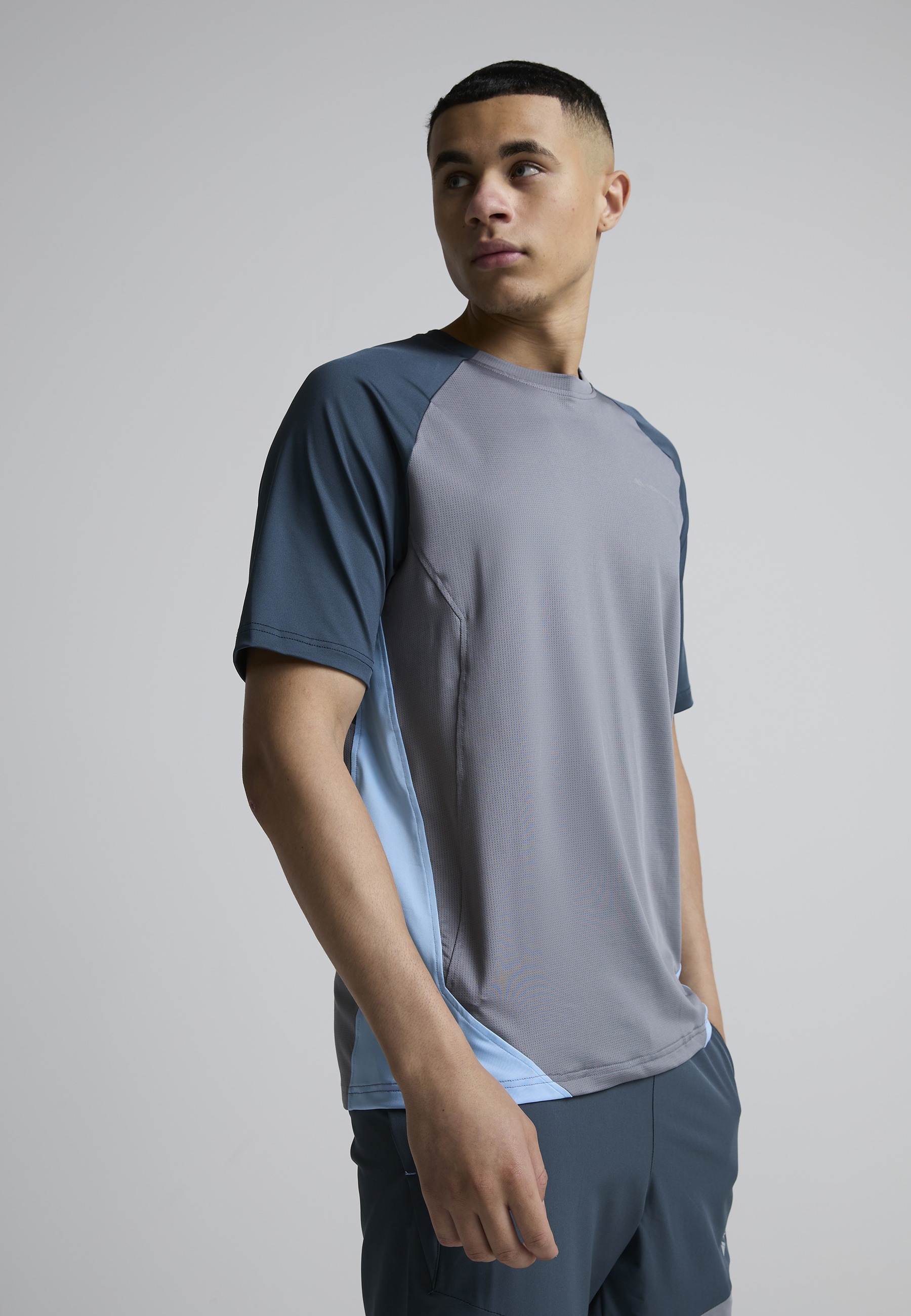 Monterrain T-Shirt »Monterrain VAULT TEE« 1