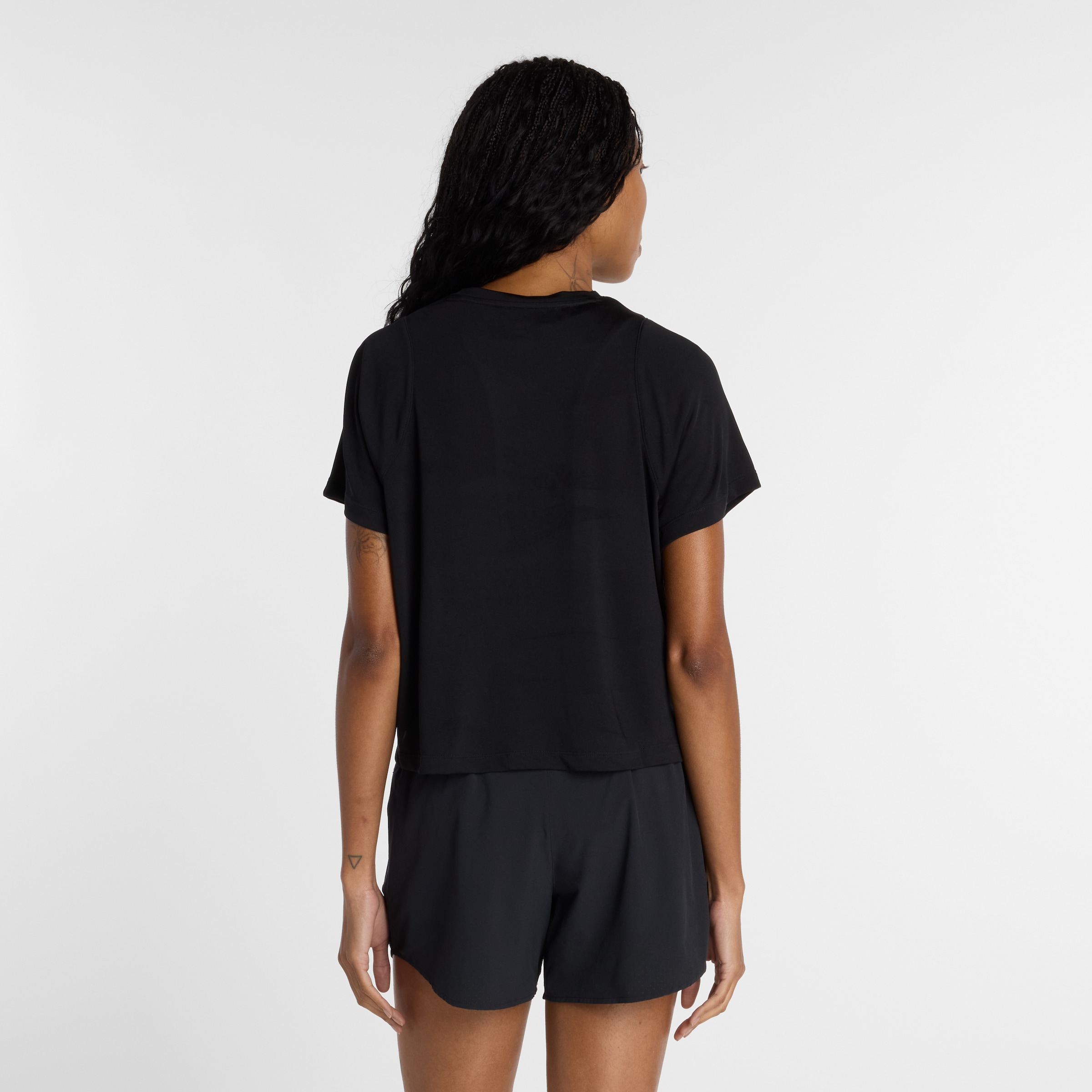 New Balance Funktionsshirt Kurzarmdesign, mit Rundhalsausschnitt, ohne Verschluss, aus Polyester