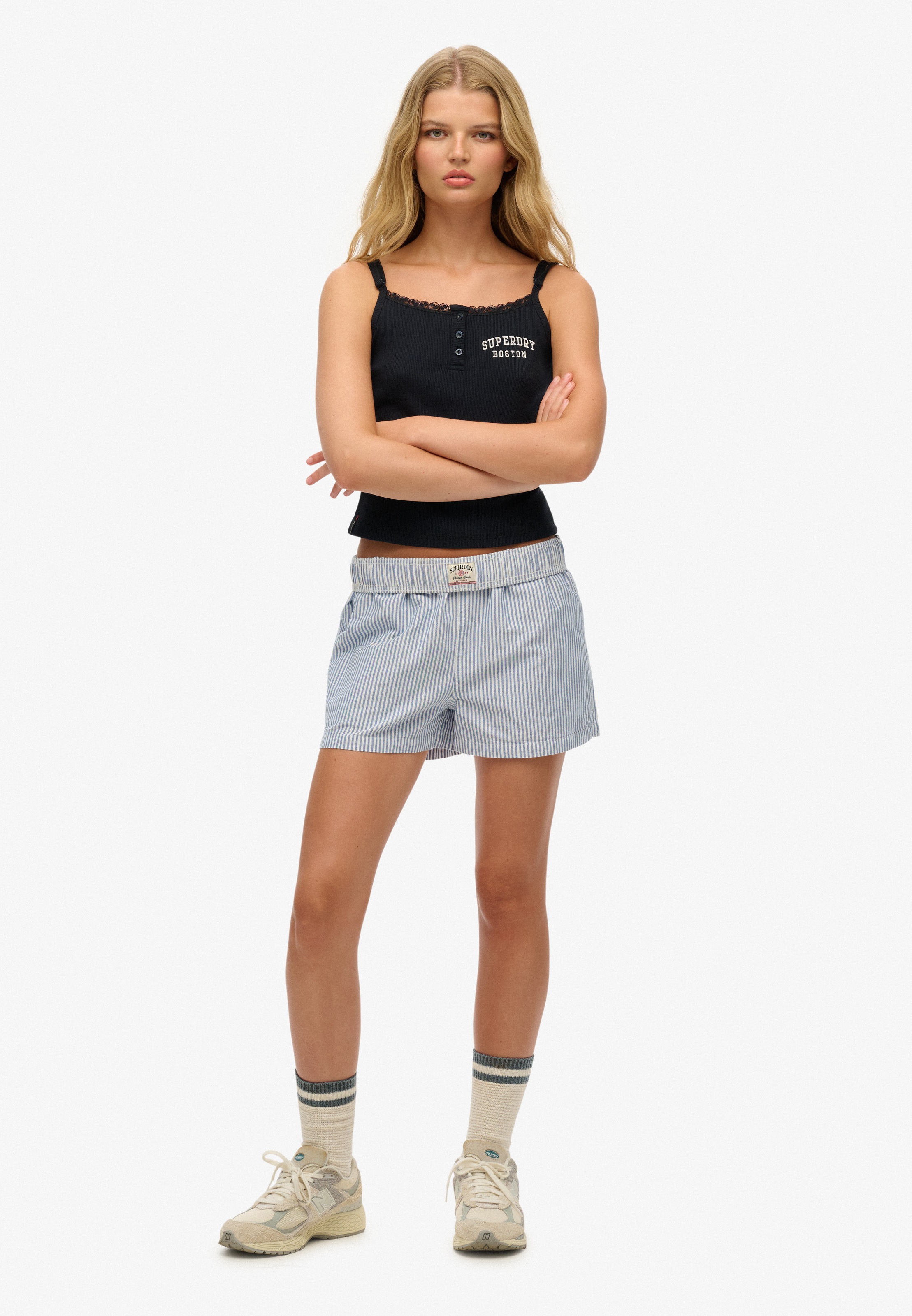 Superdry Shorts »COTTON STRIPE ELASTIC SHORT«  aus Baumwolle, Regular Fit, mit Gummizug, pflegeleichtes Webmaterial
