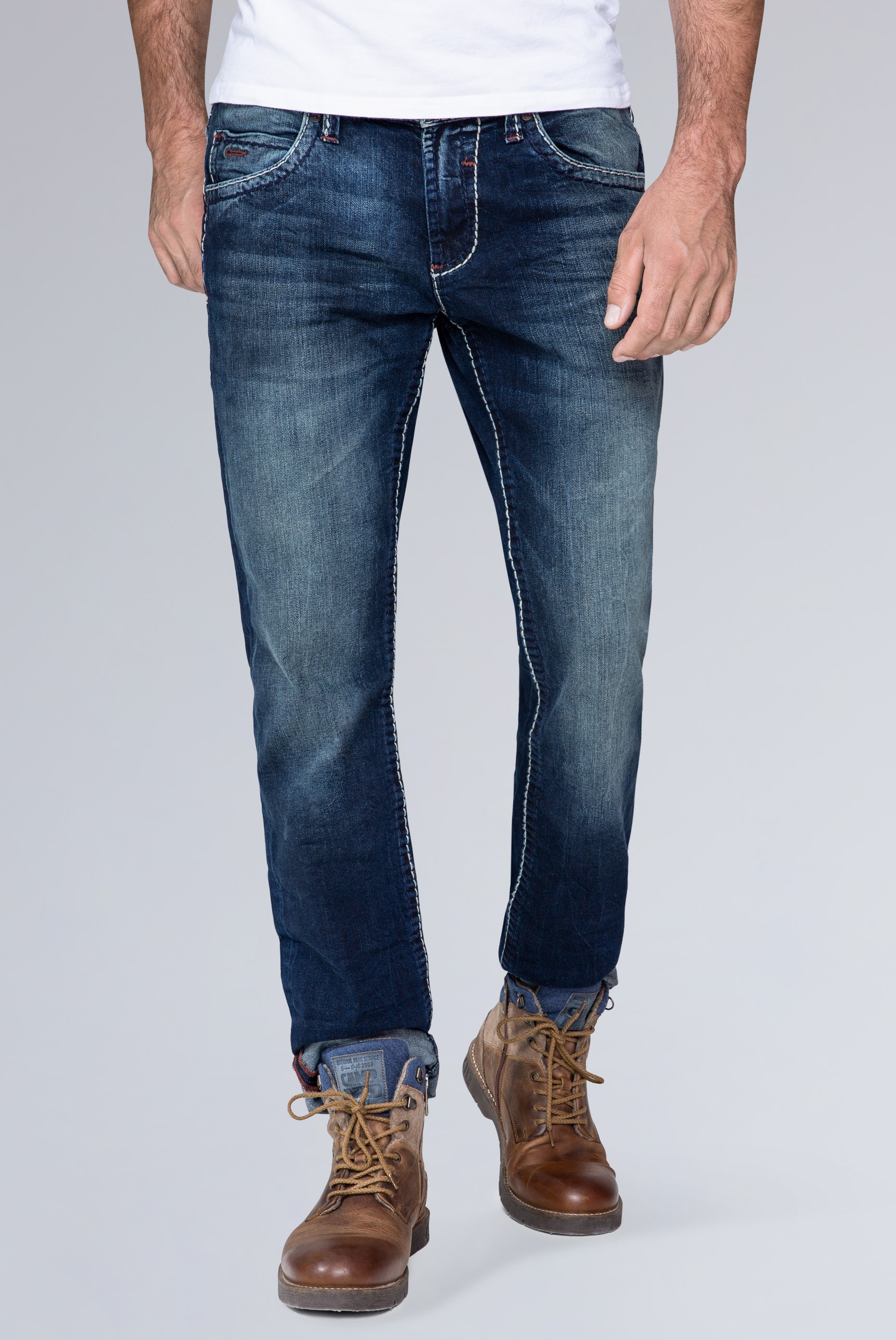 Regular-fit-Jeans, mit Kontrast-Riegel