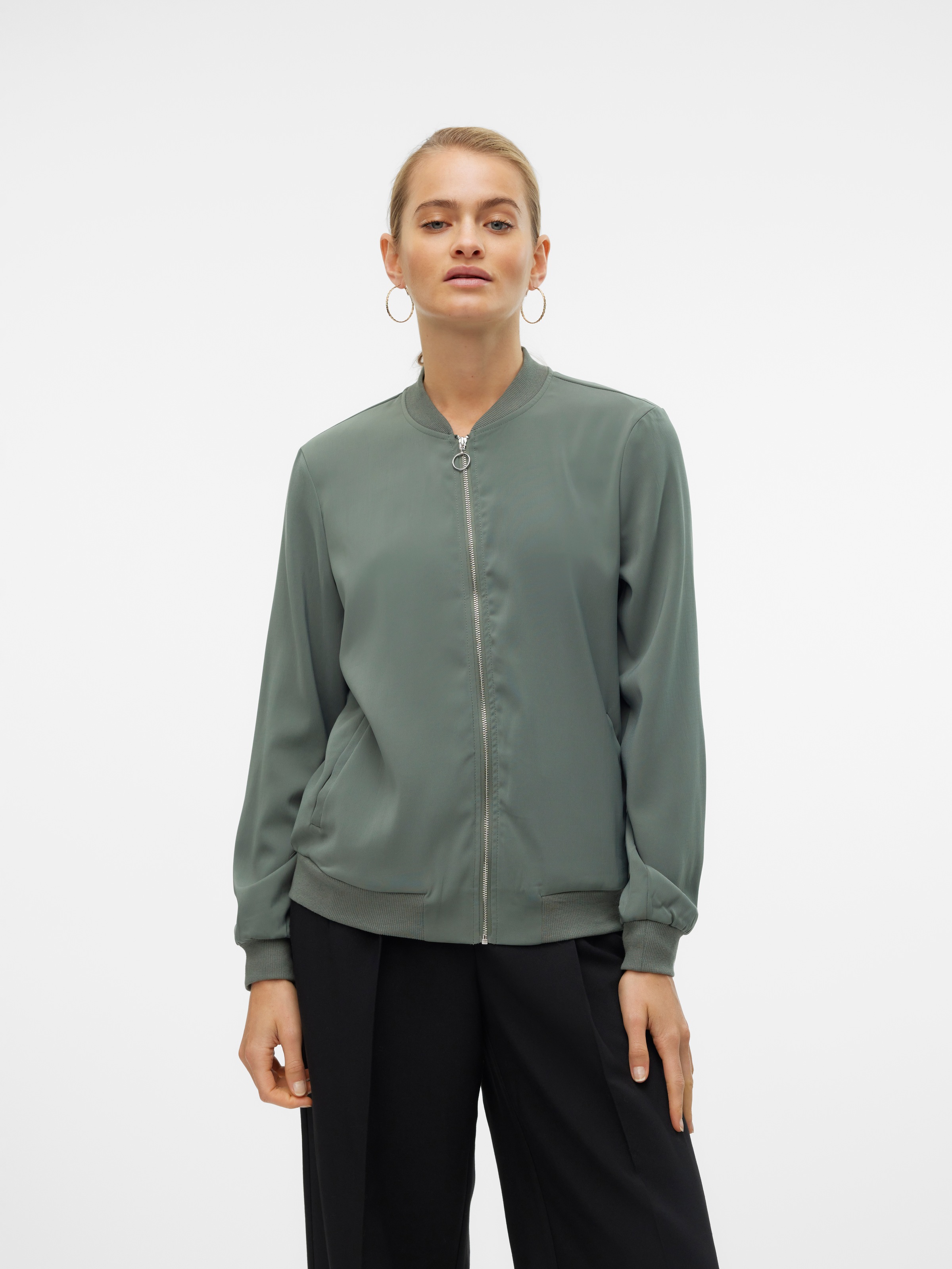 Vero Moda Bomberjacke "VMCOCO L/S BOMBER NOOS" in modisch kurzer Form günstig online kaufen