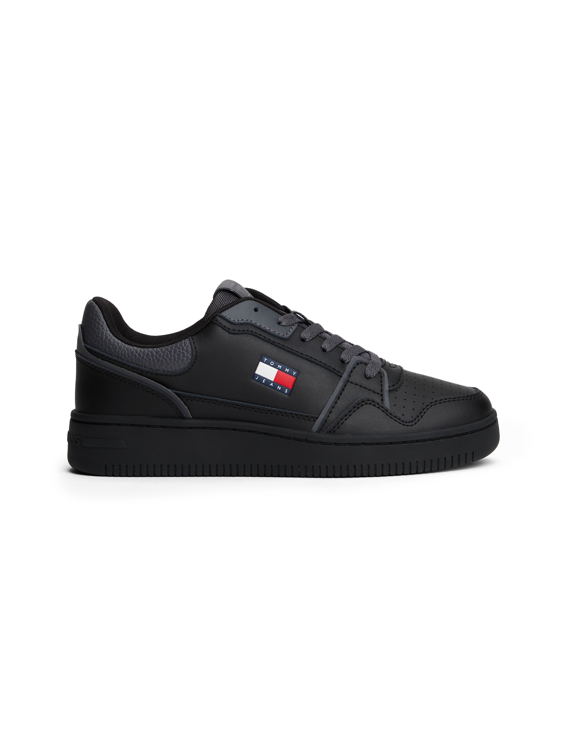 Tommy Jeans Plateausneaker »TJW RETRO BASKET SNEAKER«, Freizeitschuh, Halbschuh, Schnürschuh mit geprägter Logoflagge