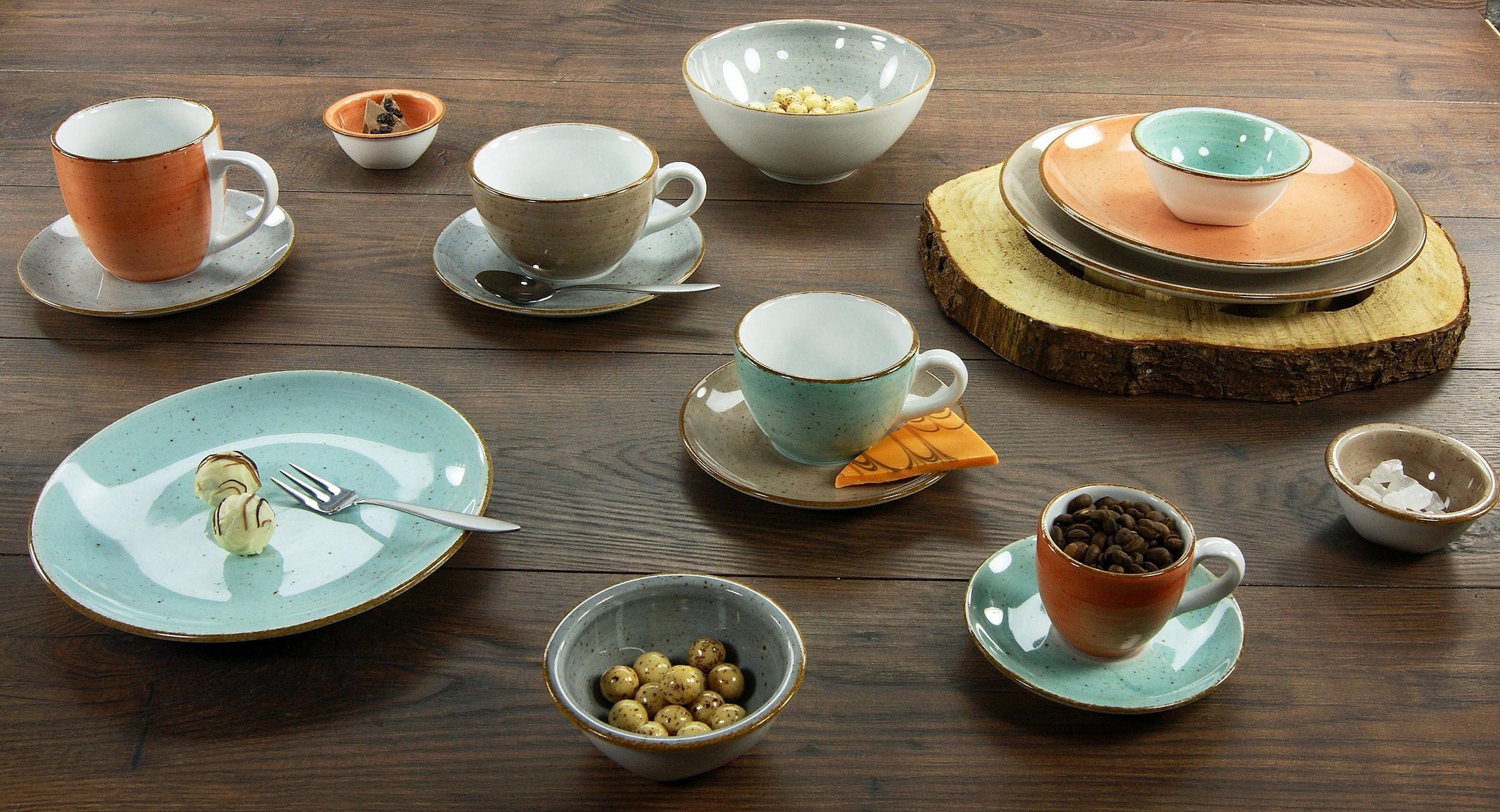 CreaTable Kombiservice »Geschirr-Set VINTAGE NATURE«, (Set, 16 tlg.,  Kaffeeservice und Tafelservice im Set, für 4 Personen), Service,  handgemalt, gesprenkelt, 16 Teile, für 4 Personen | BAUR