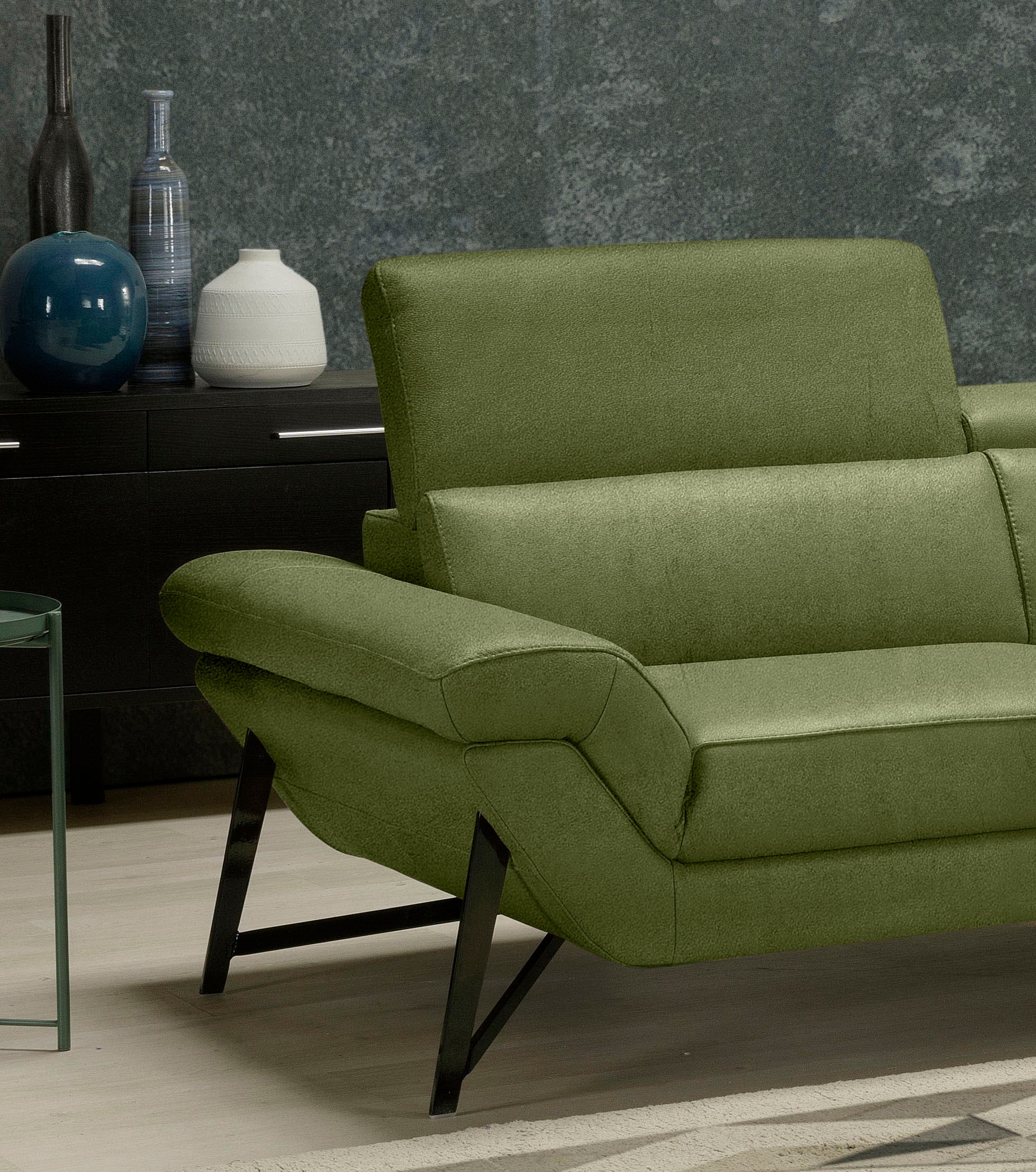 Egoitaliano Ecksofa »Narcisa, Design und Sitzkomfort der Extraklasse,«, mit verstellbaren Kopfstützen für noch mehr Komfort, L-Form
