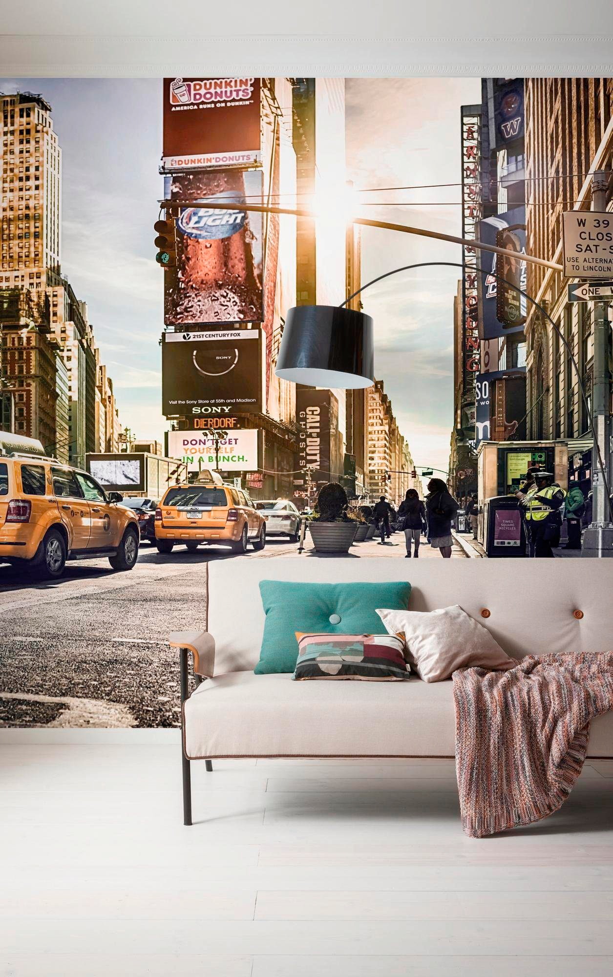 Komar Vliestapete »Digitaldruck Vlies - Times Square - Größe 300 x 250 cm«, bedruckt, Wohnzimmer, Schlafzimmer