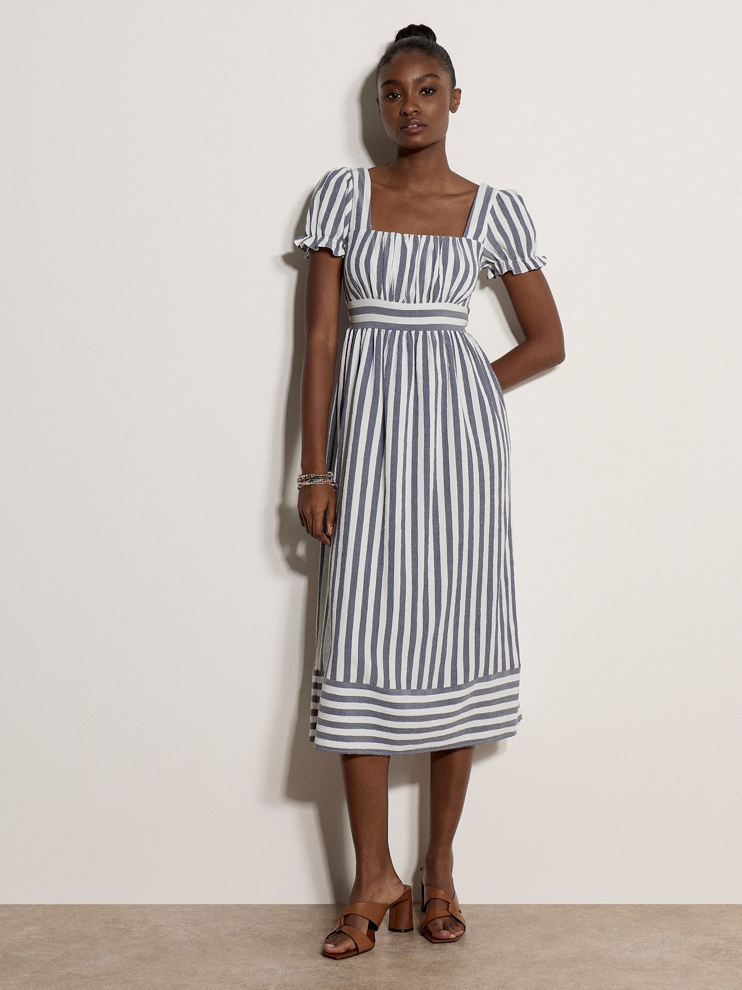 Apricot Midikleid »Gestreiftes Midaxi-Kleid im Milchmädchen-Stil« mit Raffung