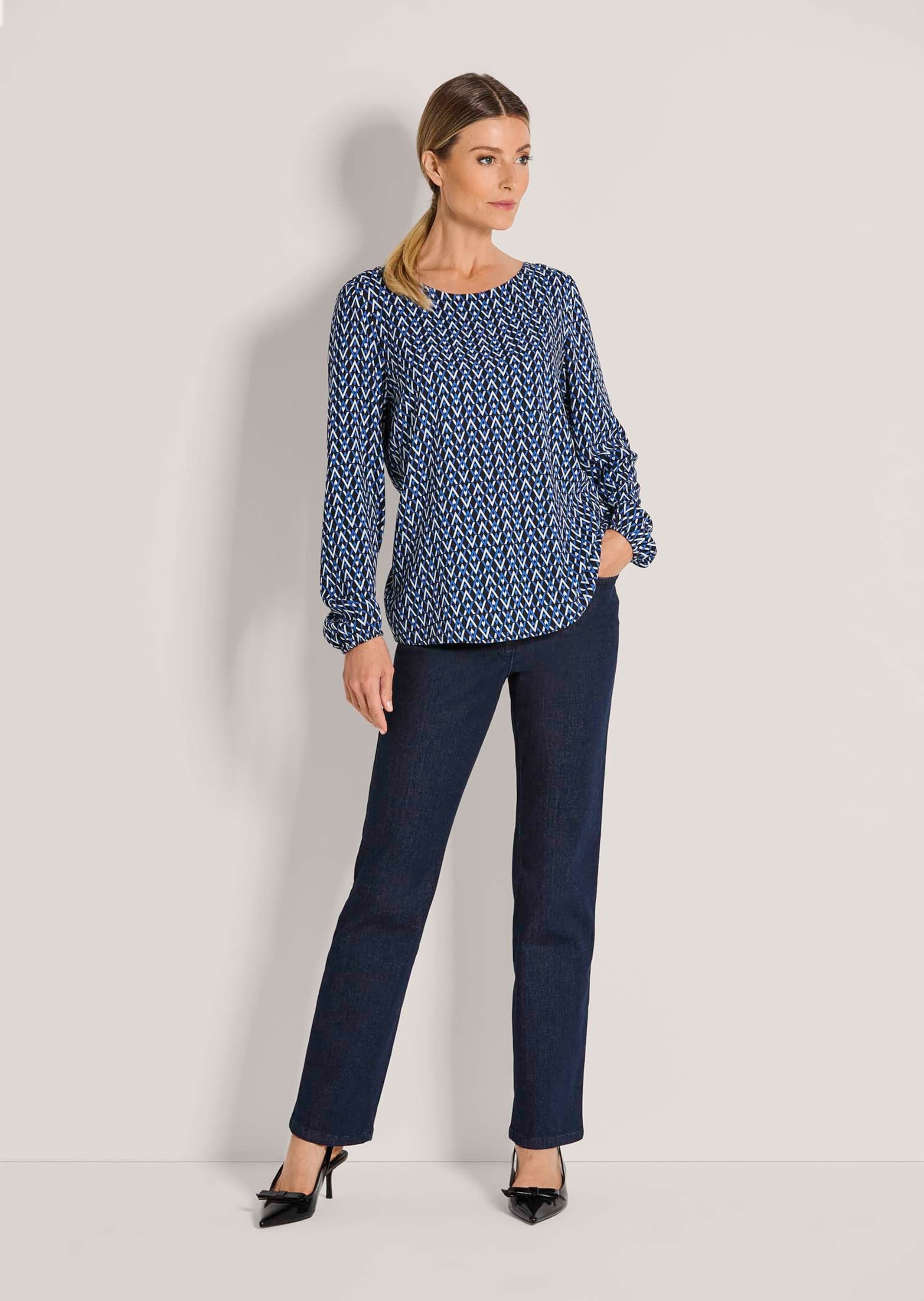 MADELEINE Schlupfbluse "Blusenshirt Viskosebluse mit grafischem Muster" günstig online kaufen