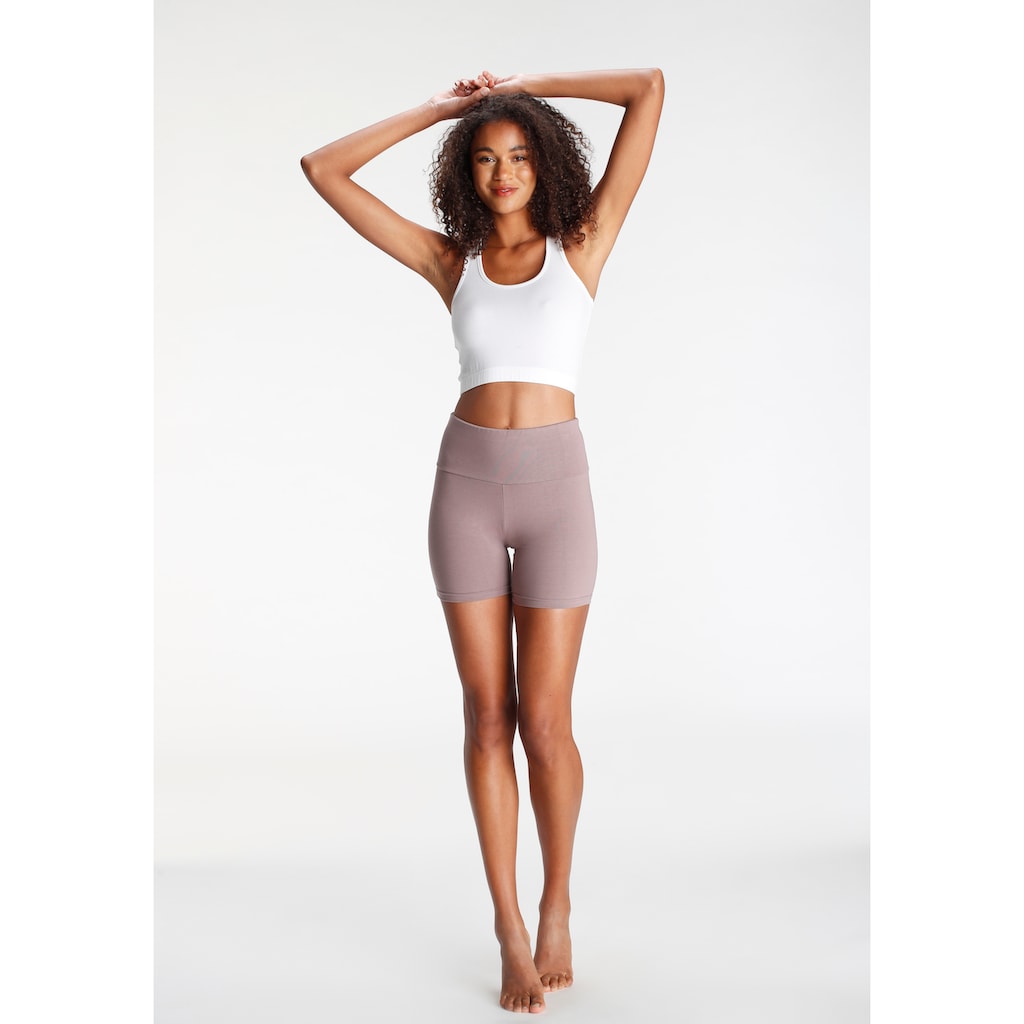 LASCANA Shorts »mit breitem Bündchen«, und Logodruck, Loungewear