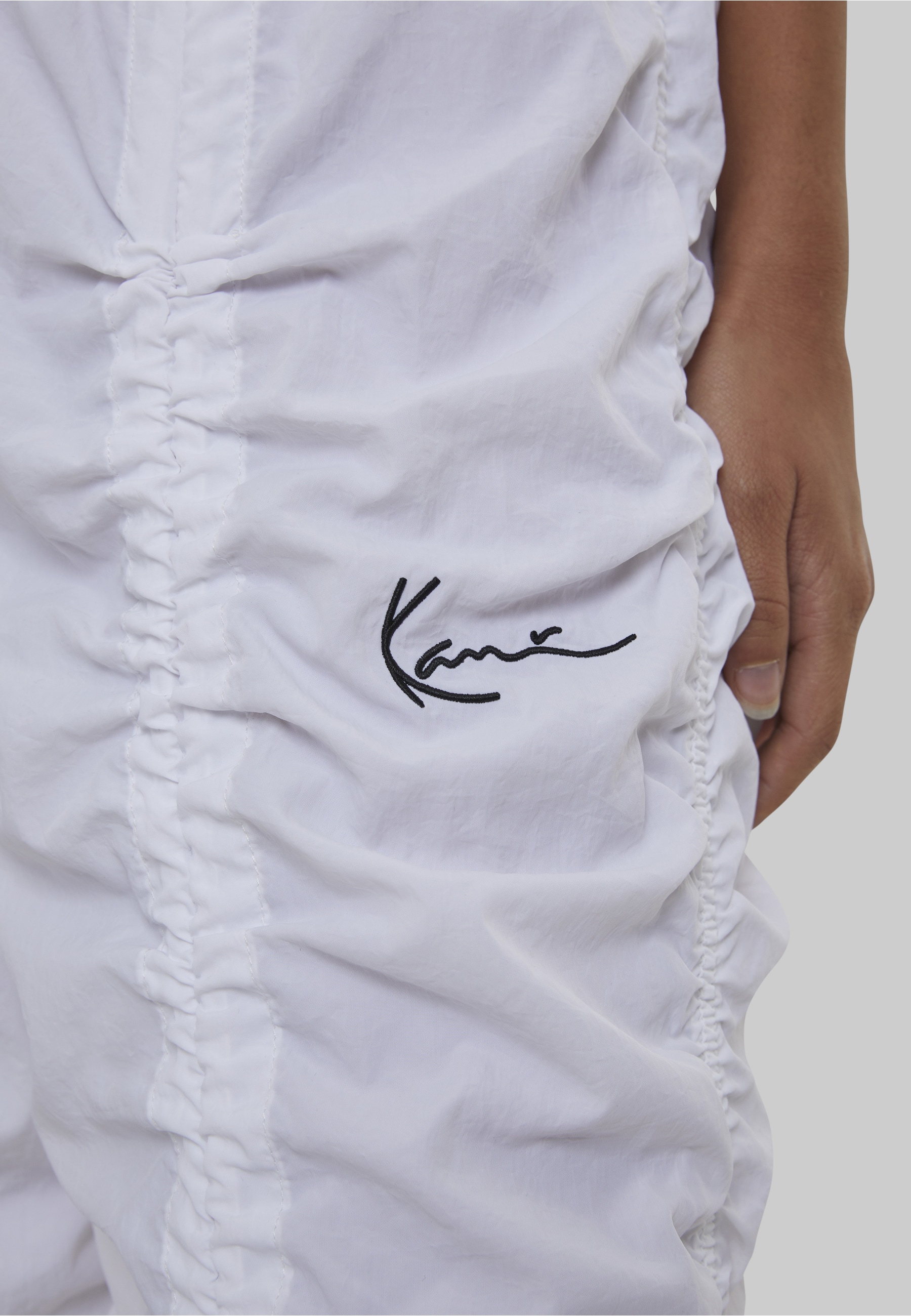 Karl Kani Stoffhose »Karl Kani Damen Small Signature Gathering Parachute Pants«