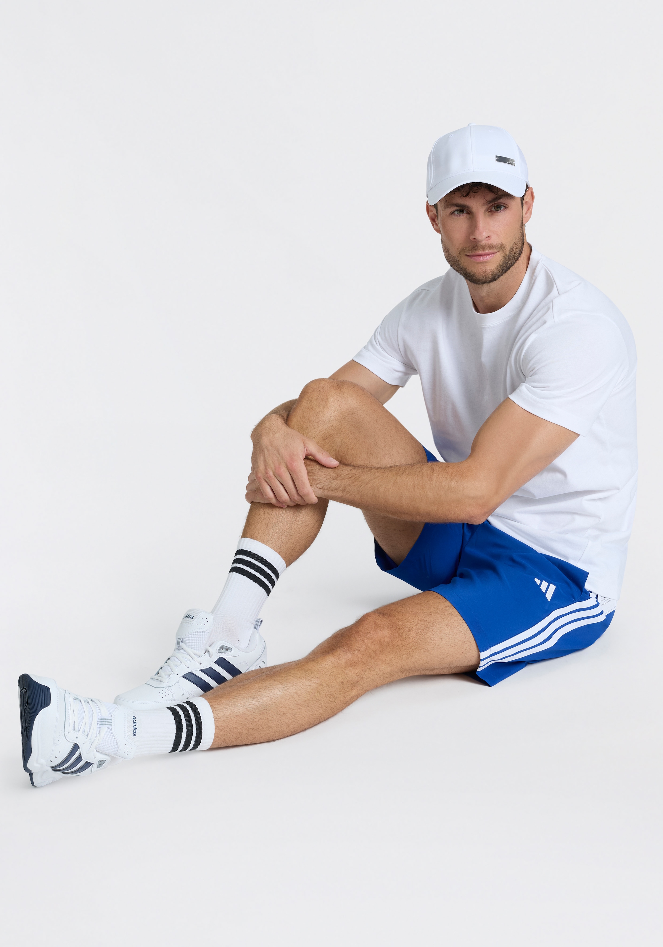 adidas Sportswear Shorts »ESSENTIALS 3-STREIFEN CHELSEA LITE, GEWEBT«