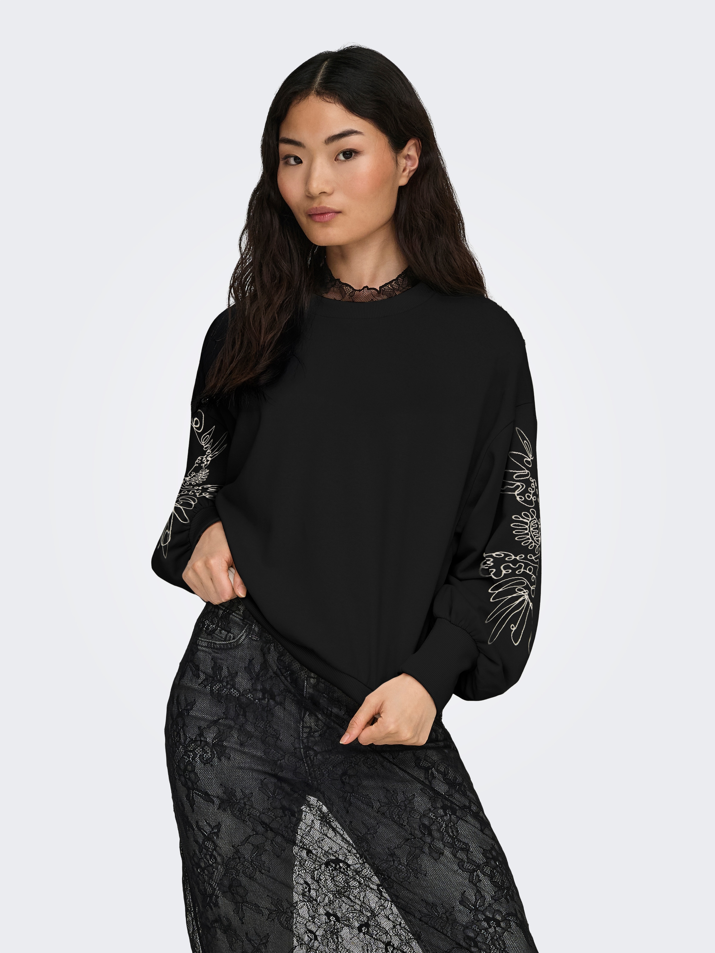 ONLY Sweatshirt "ONLBROOKE L/S O-NECK DETAIL SWT NOOS" günstig online kaufen