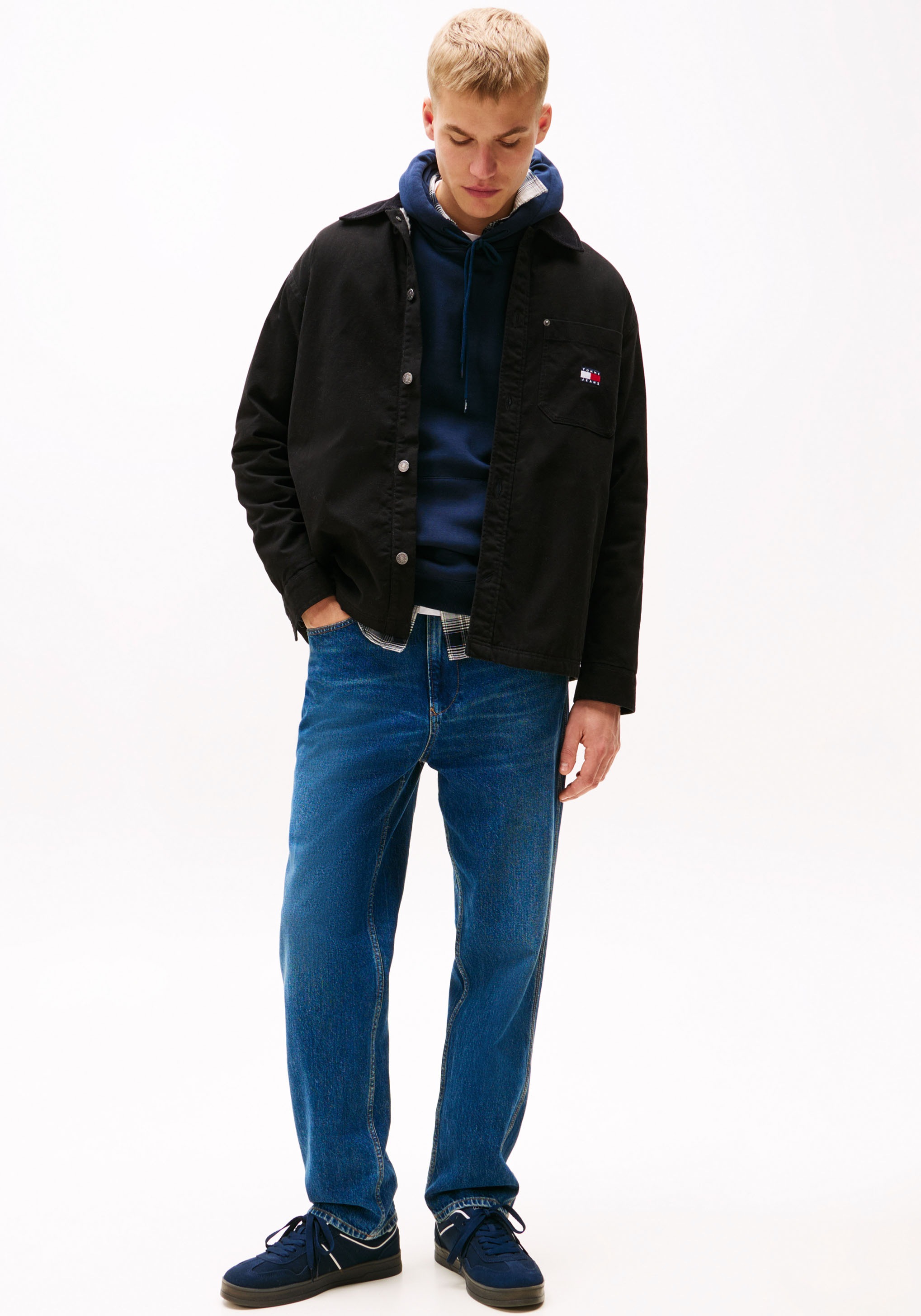 Thumbnail - Tommy Jeans Sweatshirt "TJM REG ESSENTIAL FLAG HOOD EXT", mit bedruckten Markenlogo auf Brusthöhe