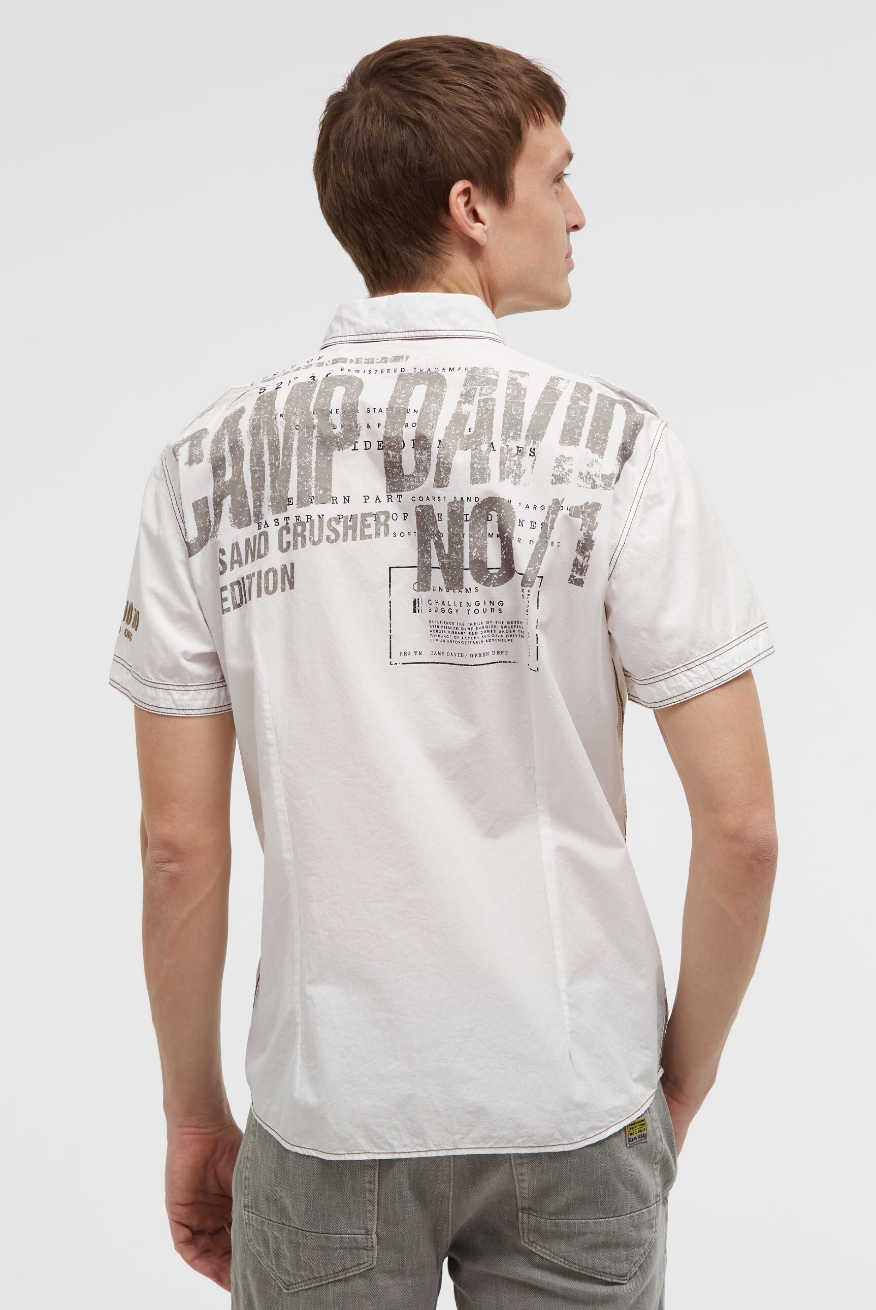 CAMP DAVID mit Kentkragen