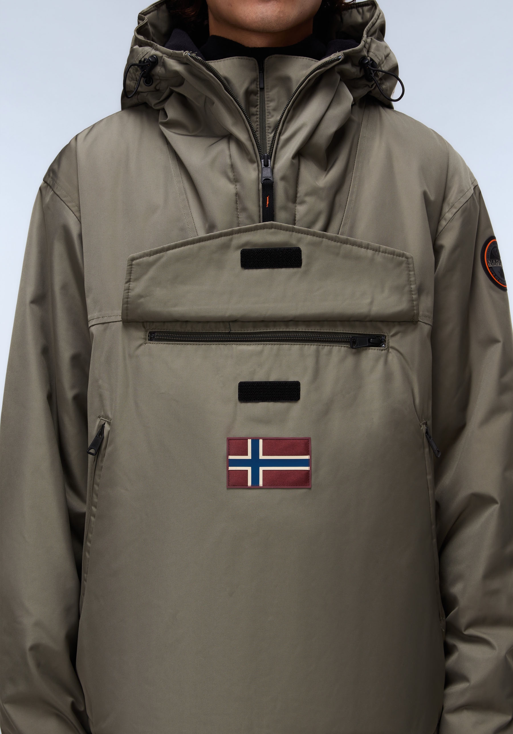 Napapijri Anorak »RAINFOREST«, mit Kapuze, regular fit, mit seitlichen Reißverschluss, Belüftungsösen