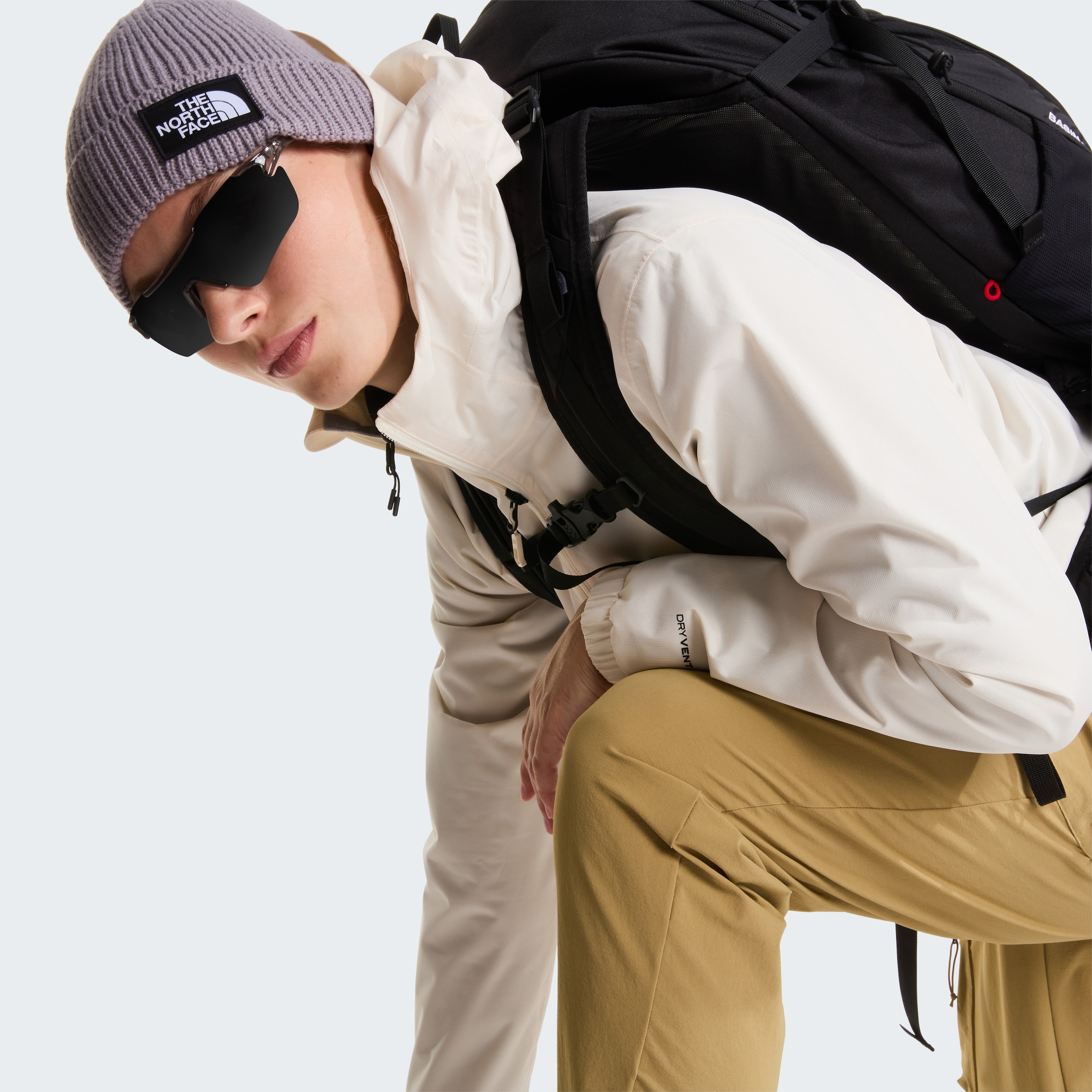 The North Face Funktionsjacke »W QUEST JACKET« mit Kinnschutz, atmungsaktiv, wasserabweisend, windabweisend, leicht