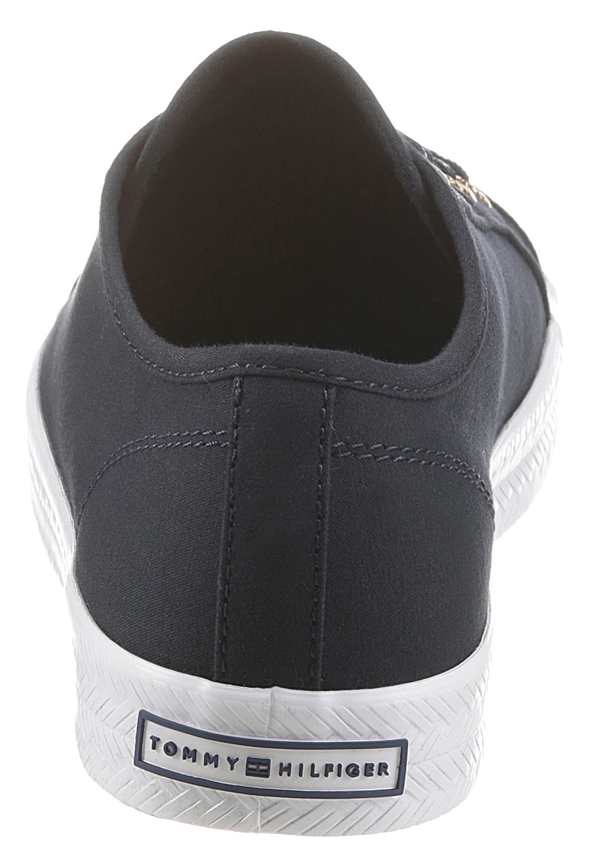 Tommy Hilfiger Sneaker »ESSENTIAL SNEAKER«, mit dezenter Flagstickerei, Freizeitschuh, Halbschuh, Schnürschuh